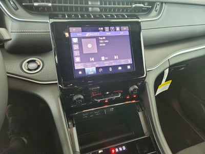 2026 Jeep Grand Cherokee JEEP GRAND CHEROKEE LAREDO 4X2