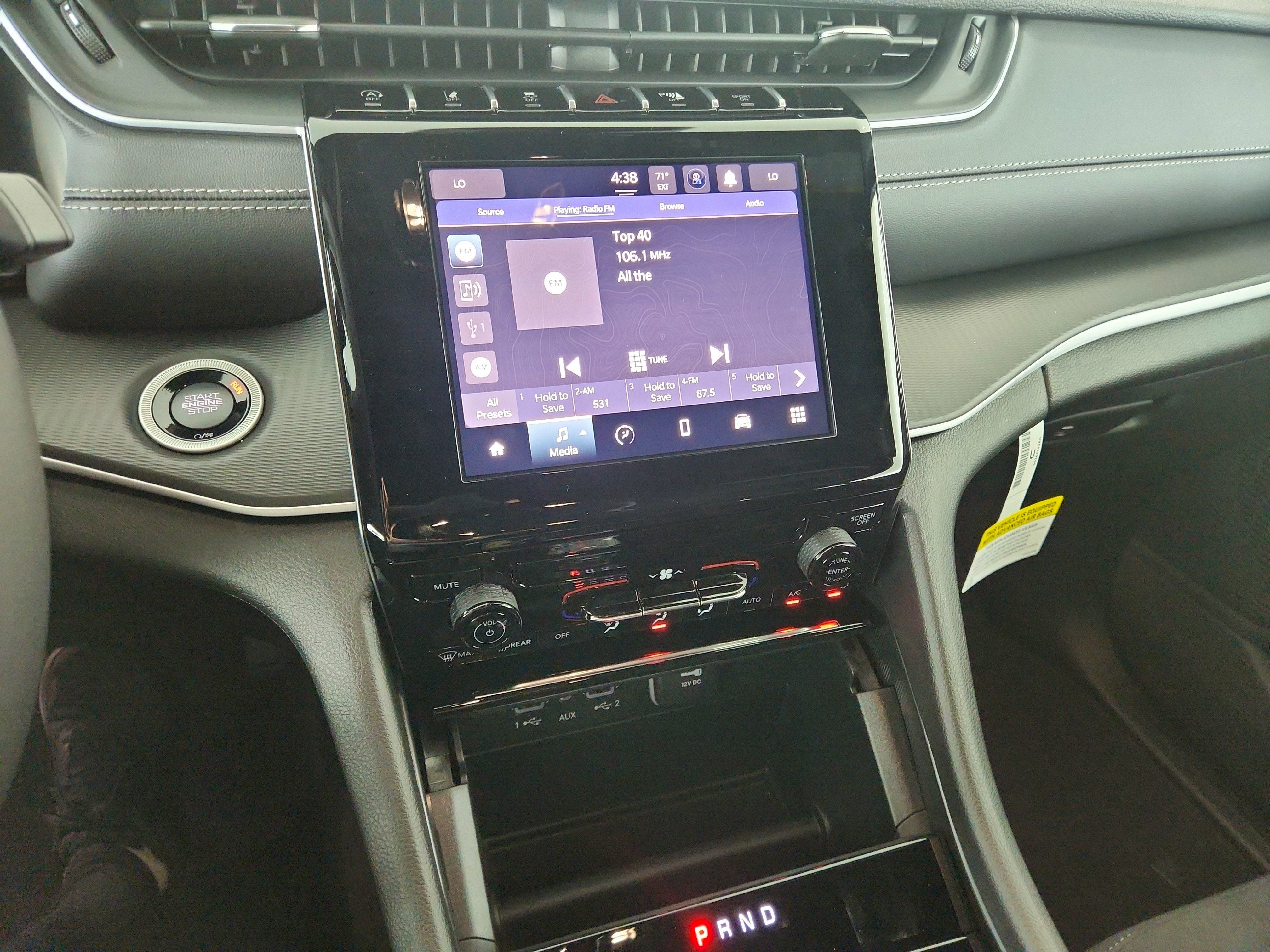 2026 Jeep Grand Cherokee JEEP GRAND CHEROKEE LAREDO 4X2