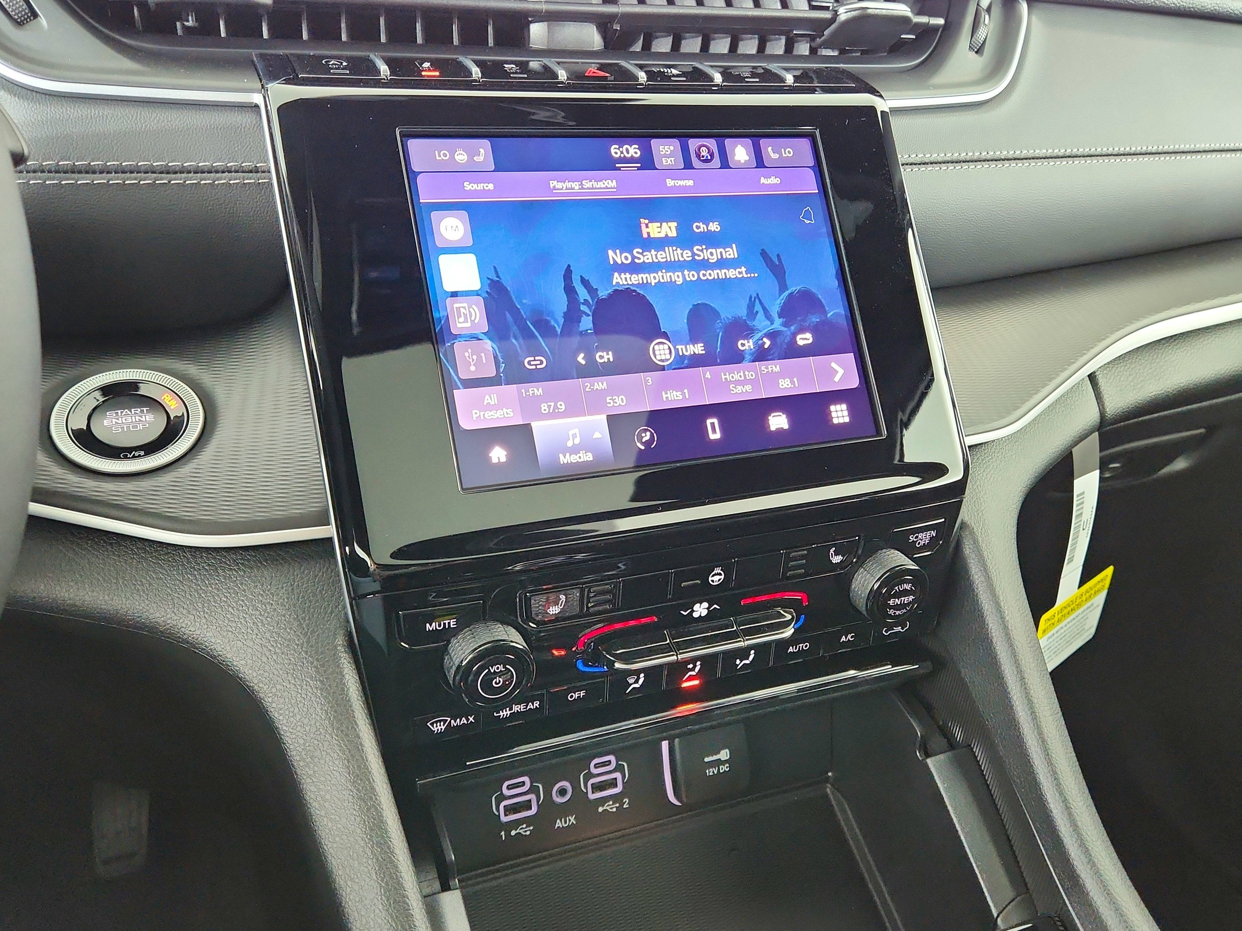 2025 Jeep Grand Cherokee JEEP GRAND CHEROKEE LAREDO 4X4