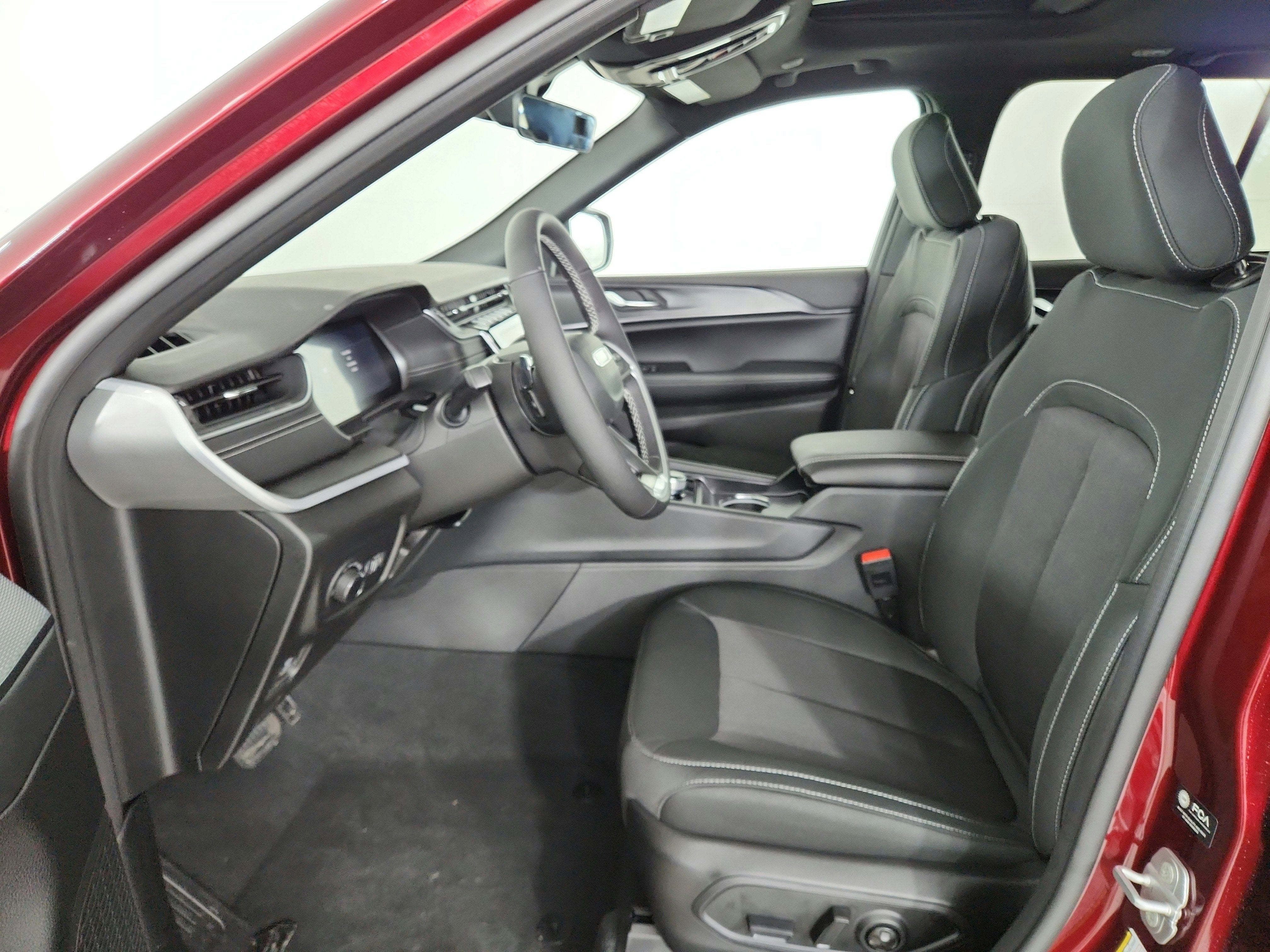 2026 Jeep Grand Cherokee JEEP GRAND CHEROKEE LAREDO 4X4