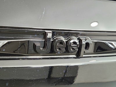 2025 Jeep Grand Cherokee JEEP GRAND CHEROKEE LAREDO 4X4