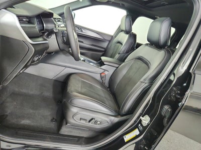 2025 Jeep Grand Cherokee JEEP GRAND CHEROKEE LAREDO 4X4