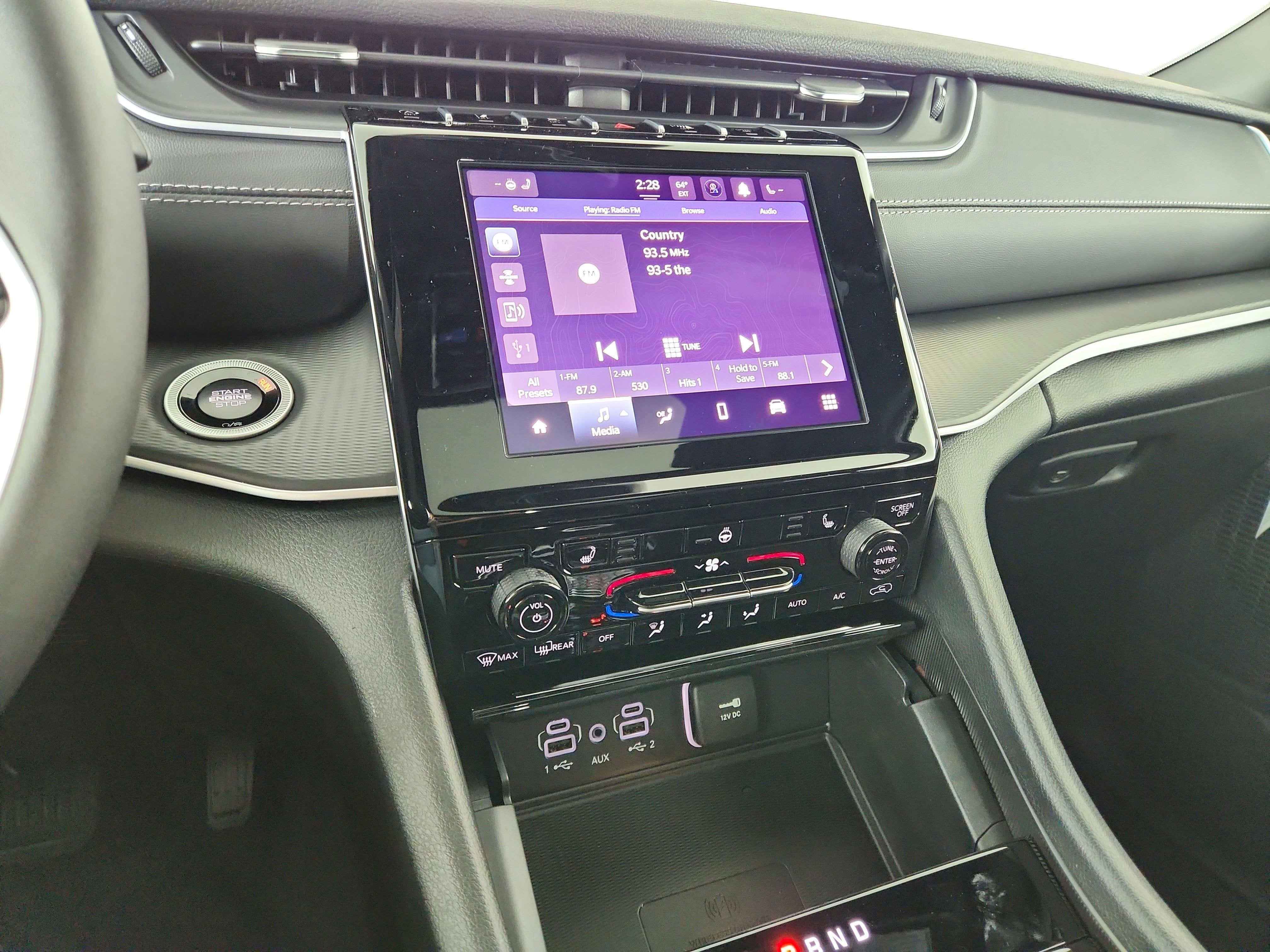 2025 Jeep Grand Cherokee JEEP GRAND CHEROKEE LAREDO 4X4