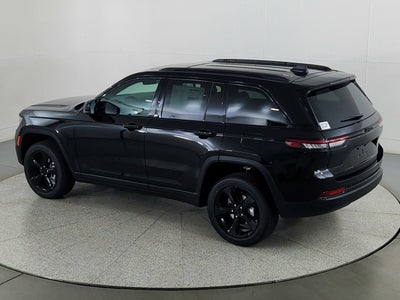 2025 Jeep Grand Cherokee JEEP GRAND CHEROKEE LAREDO 4X4