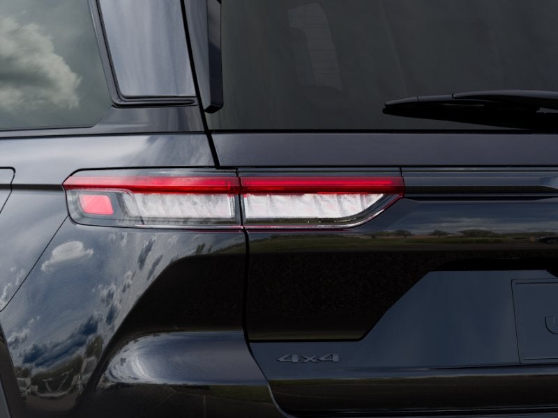2025 Jeep Grand Cherokee JEEP GRAND CHEROKEE LAREDO 4X4
