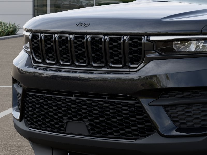2025 Jeep Grand Cherokee JEEP GRAND CHEROKEE LAREDO 4X4