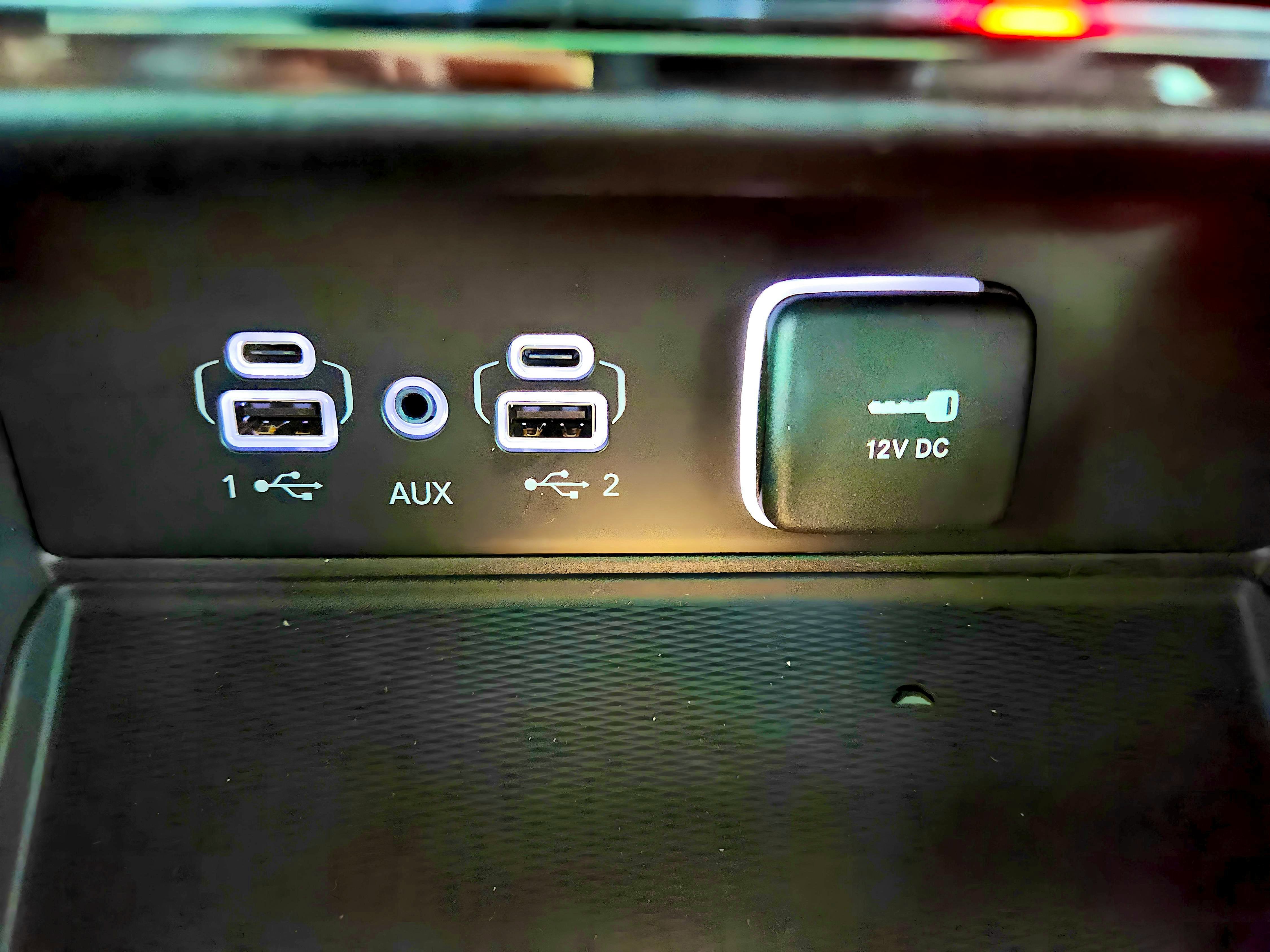 2025 Jeep Grand Cherokee JEEP GRAND CHEROKEE LAREDO 4X4