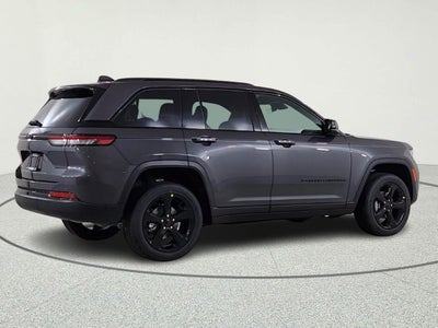 2025 Jeep Grand Cherokee JEEP GRAND CHEROKEE LAREDO 4X4