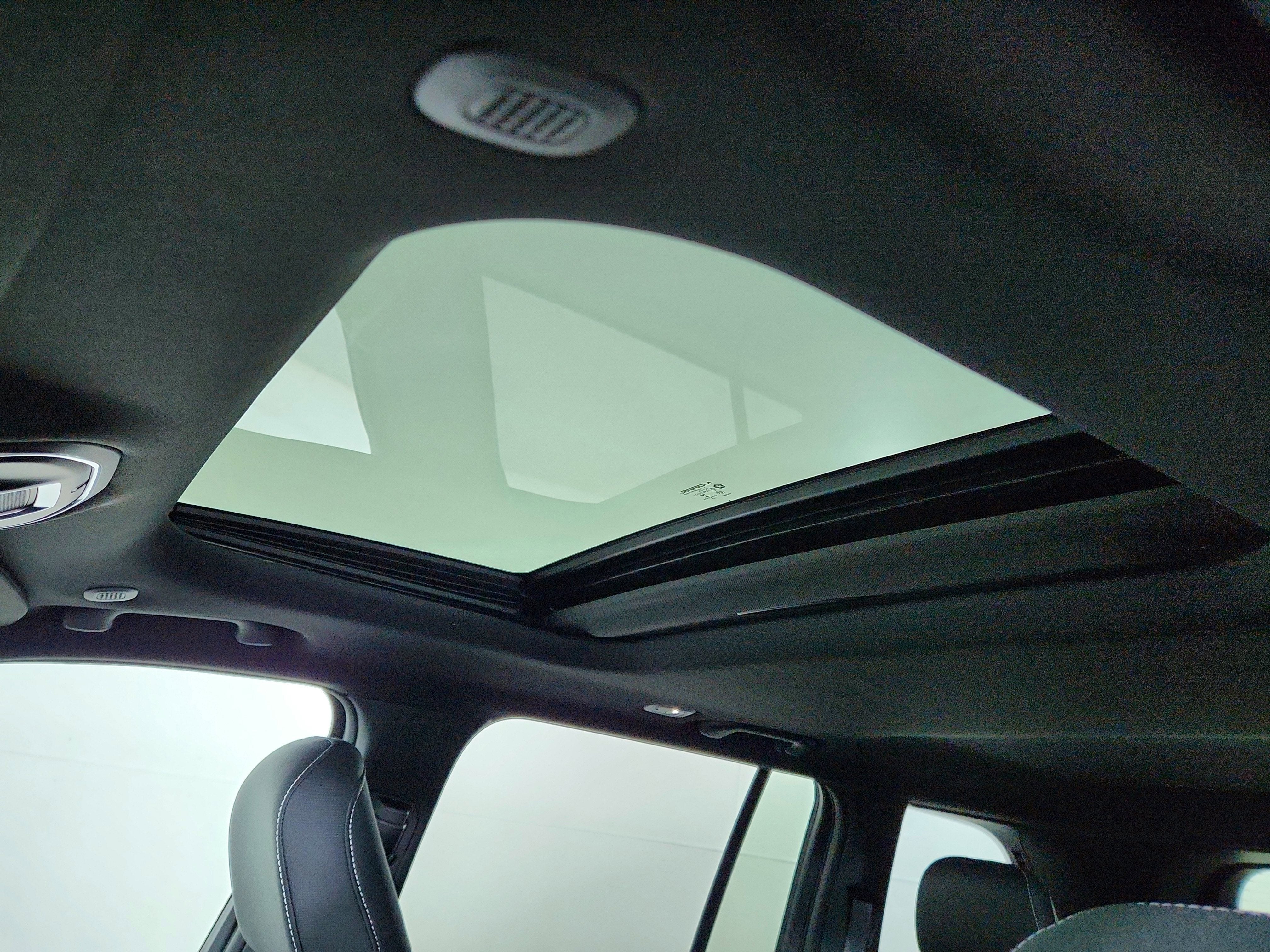 2026 Jeep Grand Cherokee JEEP GRAND CHEROKEE LAREDO 4X4