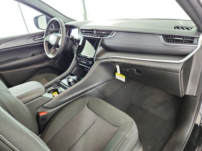 2026 Jeep Grand Cherokee JEEP GRAND CHEROKEE LAREDO 4X4