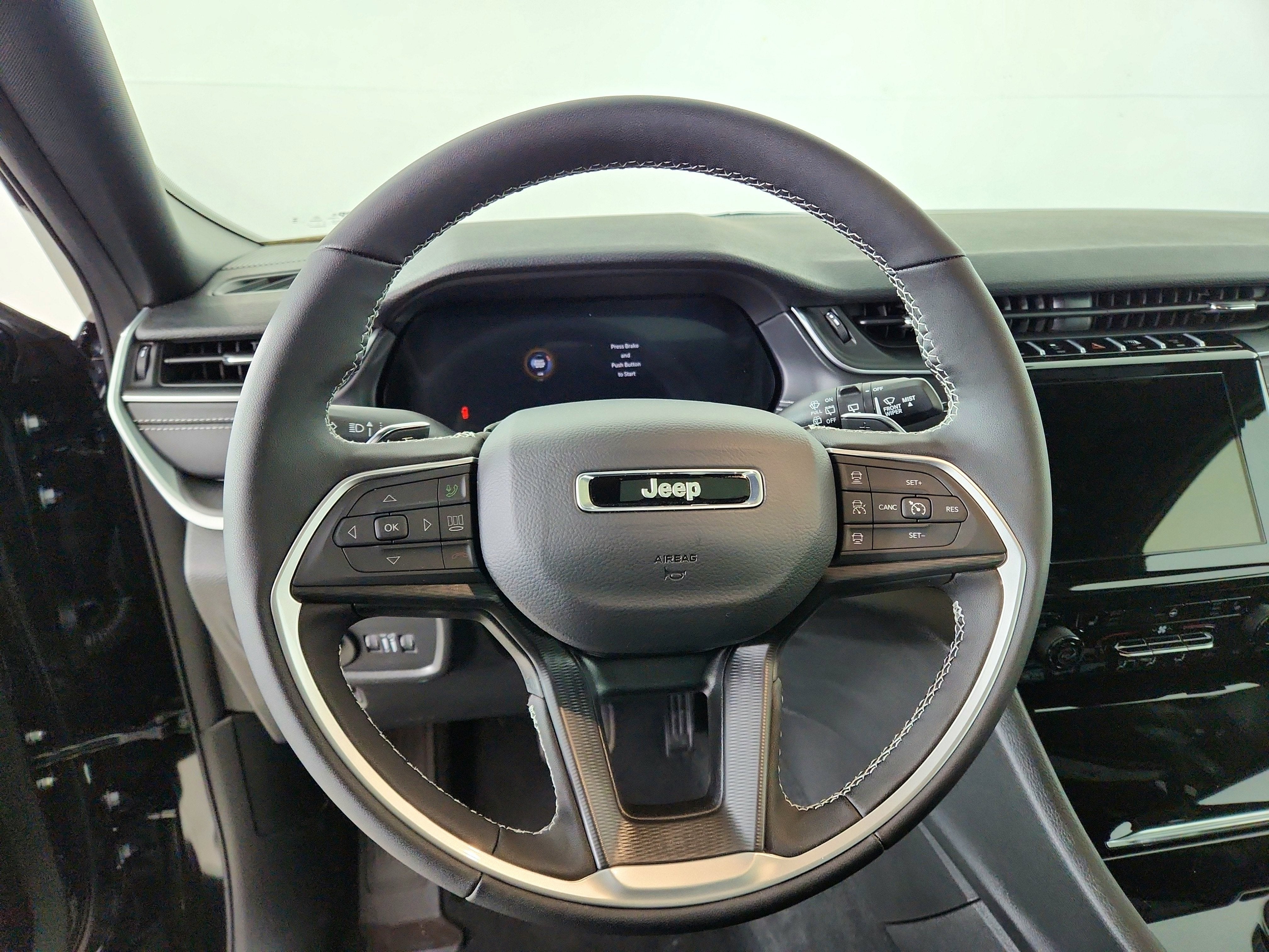 2026 Jeep Grand Cherokee JEEP GRAND CHEROKEE LAREDO 4X4