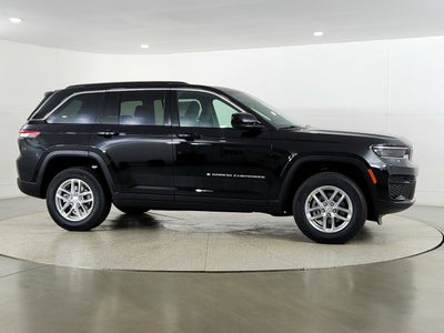 2026 Jeep Grand Cherokee JEEP GRAND CHEROKEE LAREDO 4X4