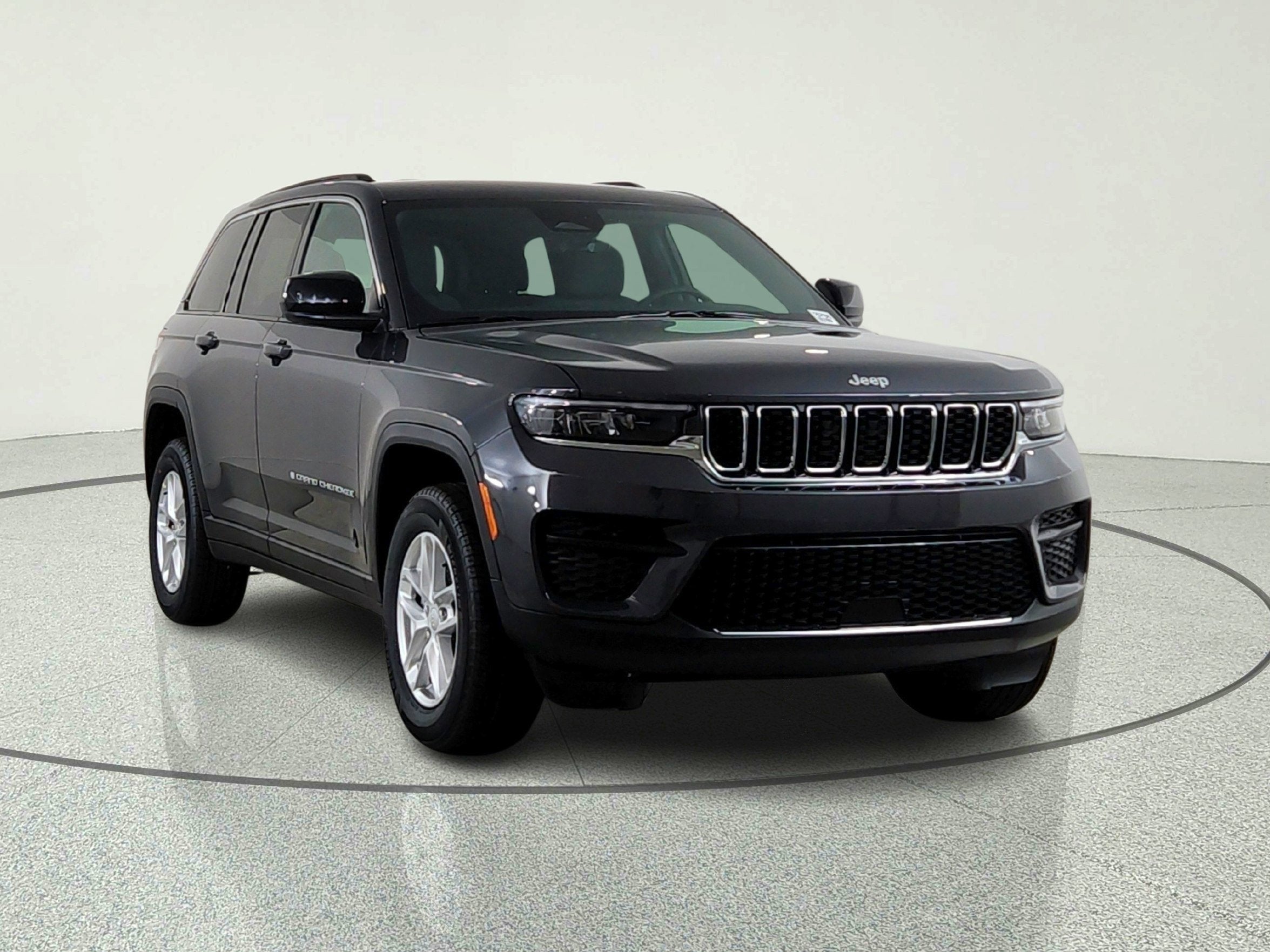 2026 Jeep Grand Cherokee JEEP GRAND CHEROKEE LAREDO 4X4