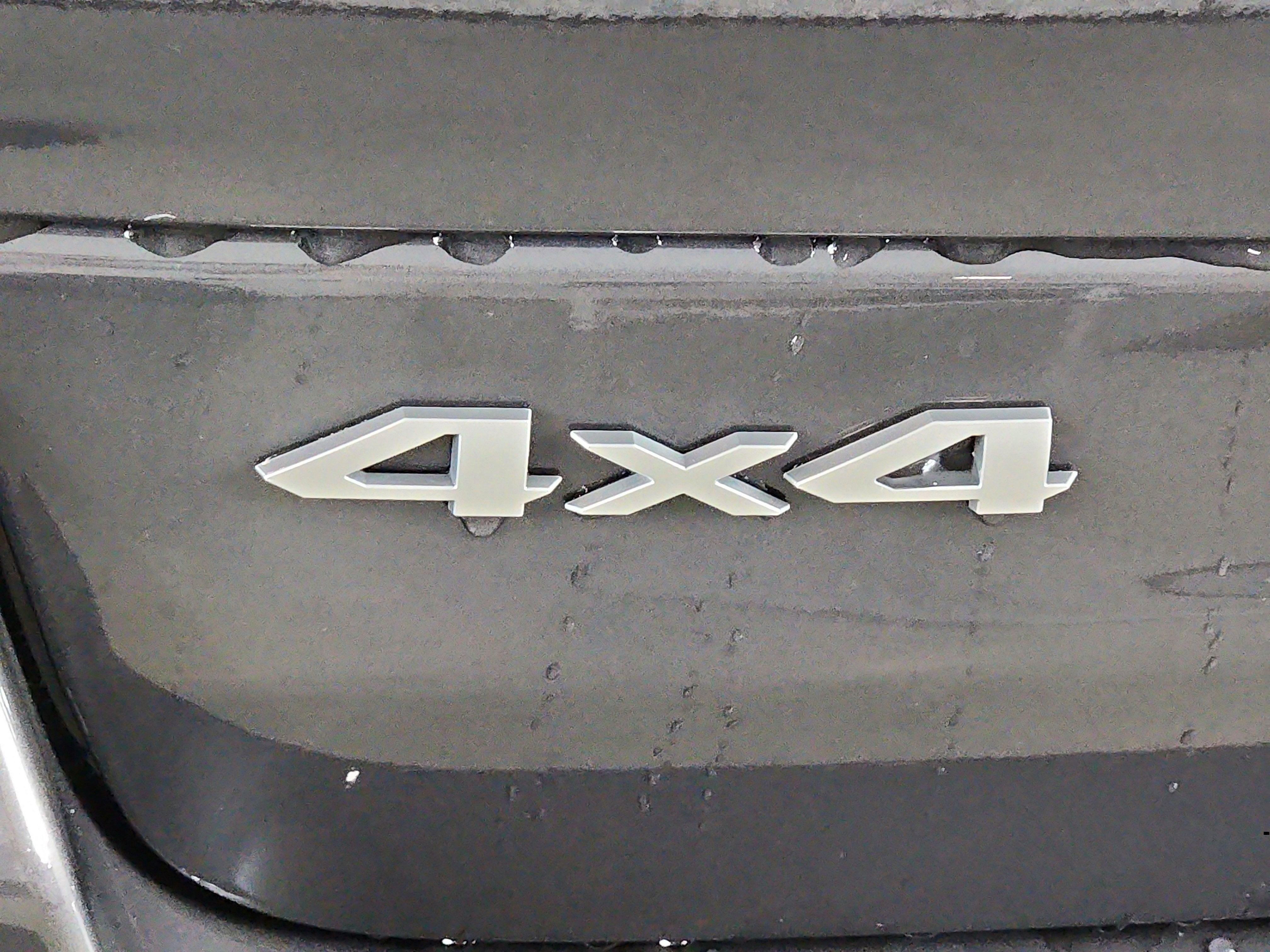 2026 Jeep Grand Cherokee JEEP GRAND CHEROKEE LAREDO 4X4