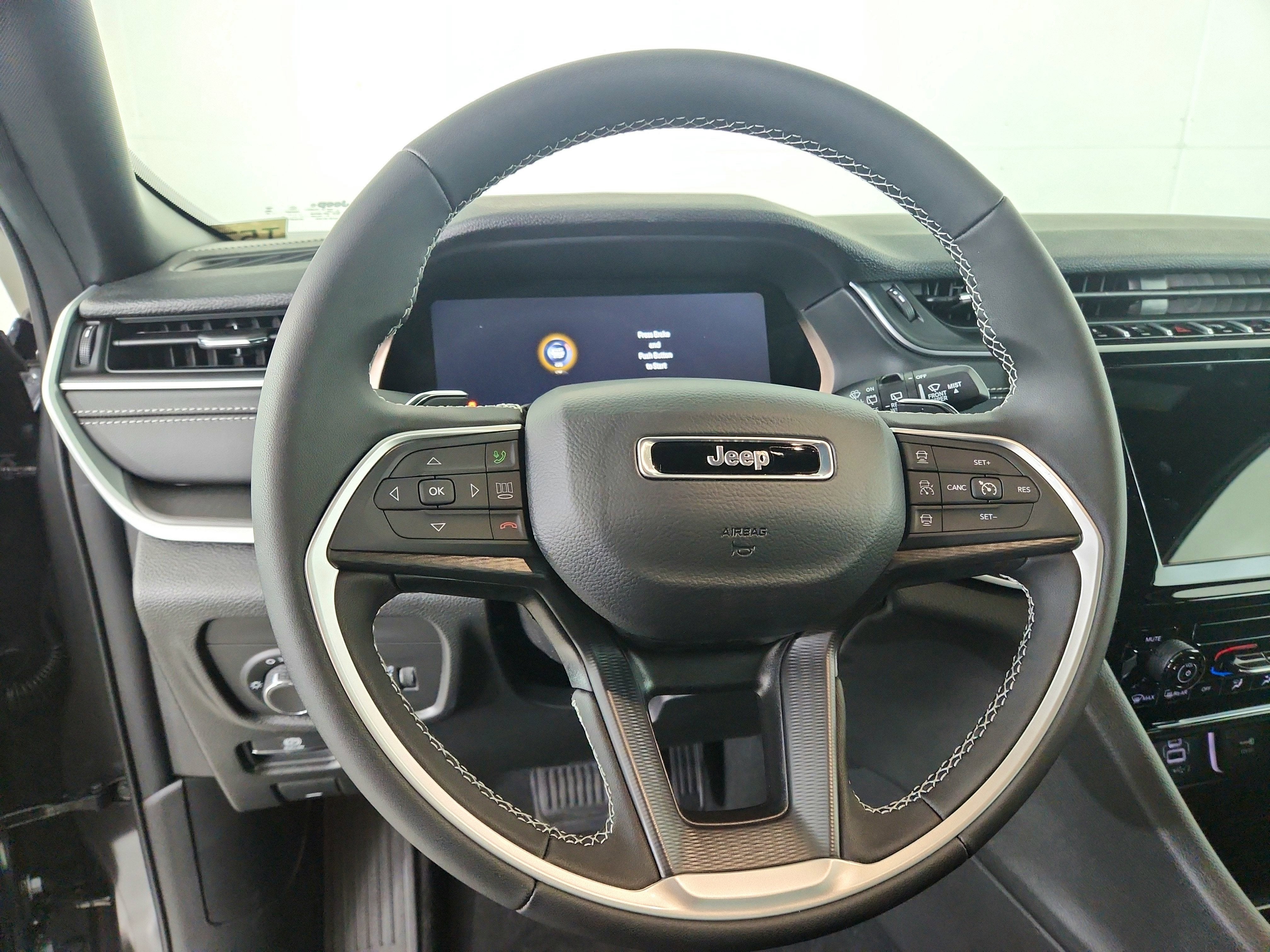 2026 Jeep Grand Cherokee JEEP GRAND CHEROKEE LAREDO 4X4