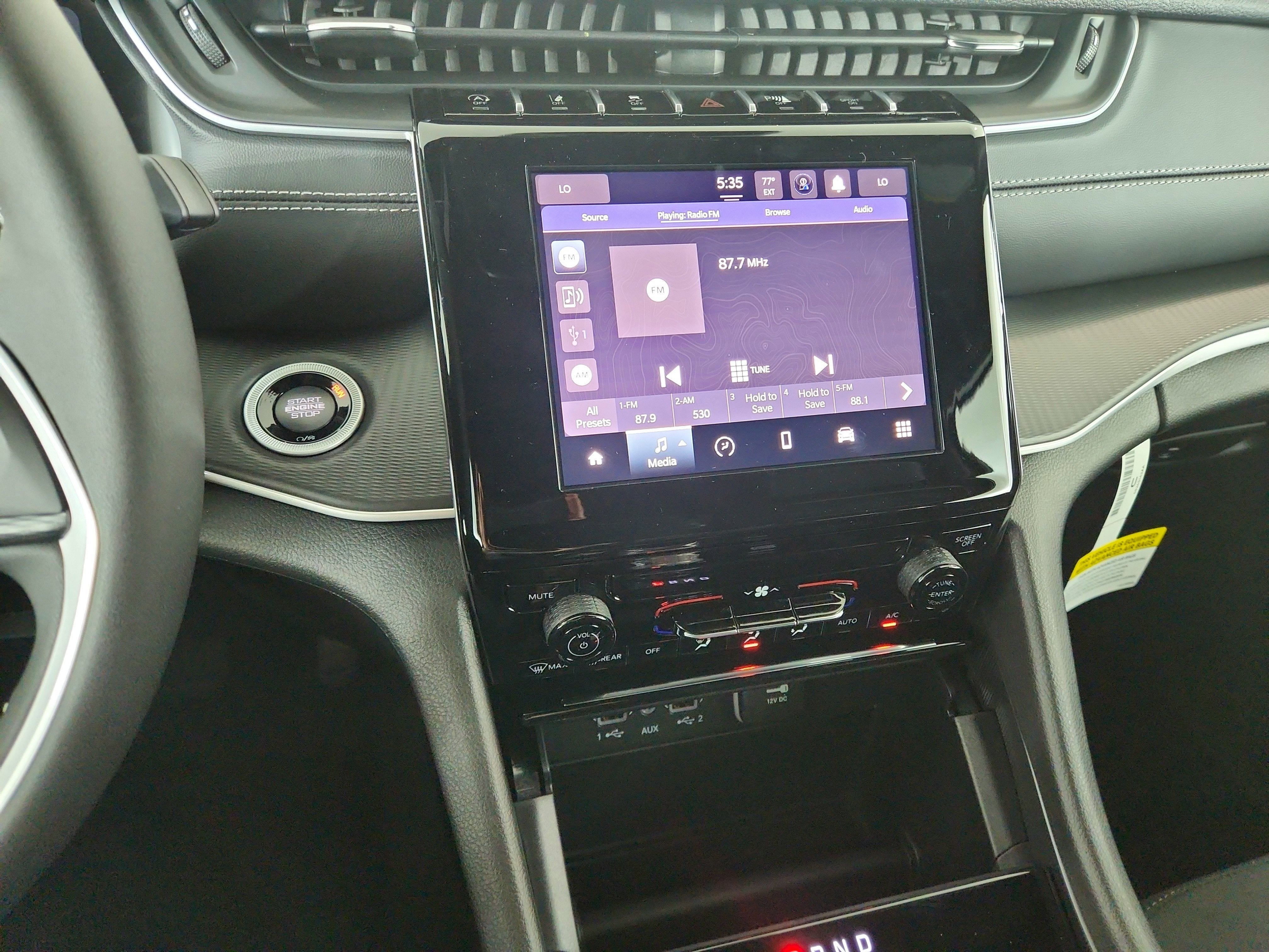 2026 Jeep Grand Cherokee JEEP GRAND CHEROKEE LAREDO 4X4
