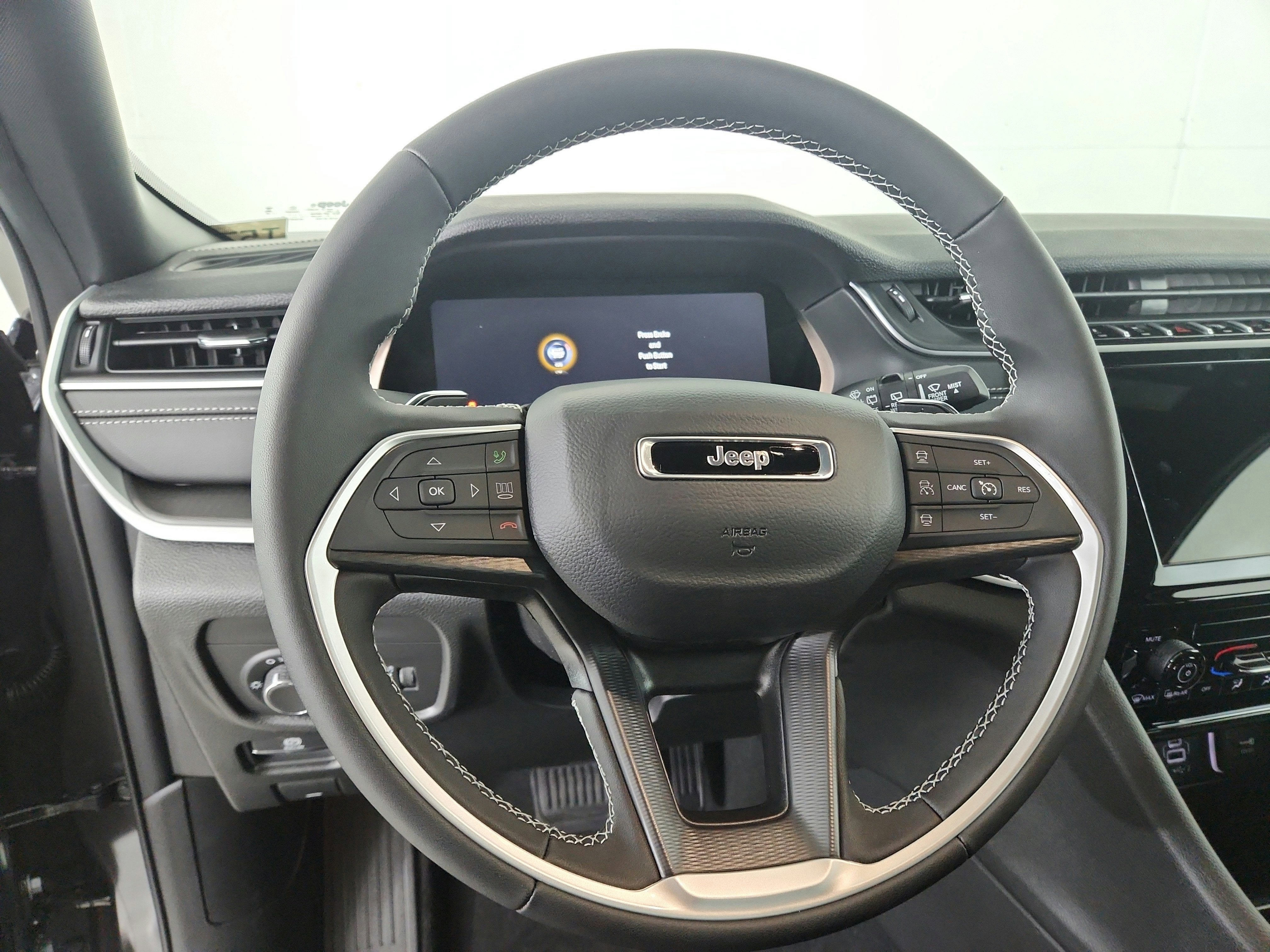 2026 Jeep Grand Cherokee JEEP GRAND CHEROKEE LAREDO 4X4