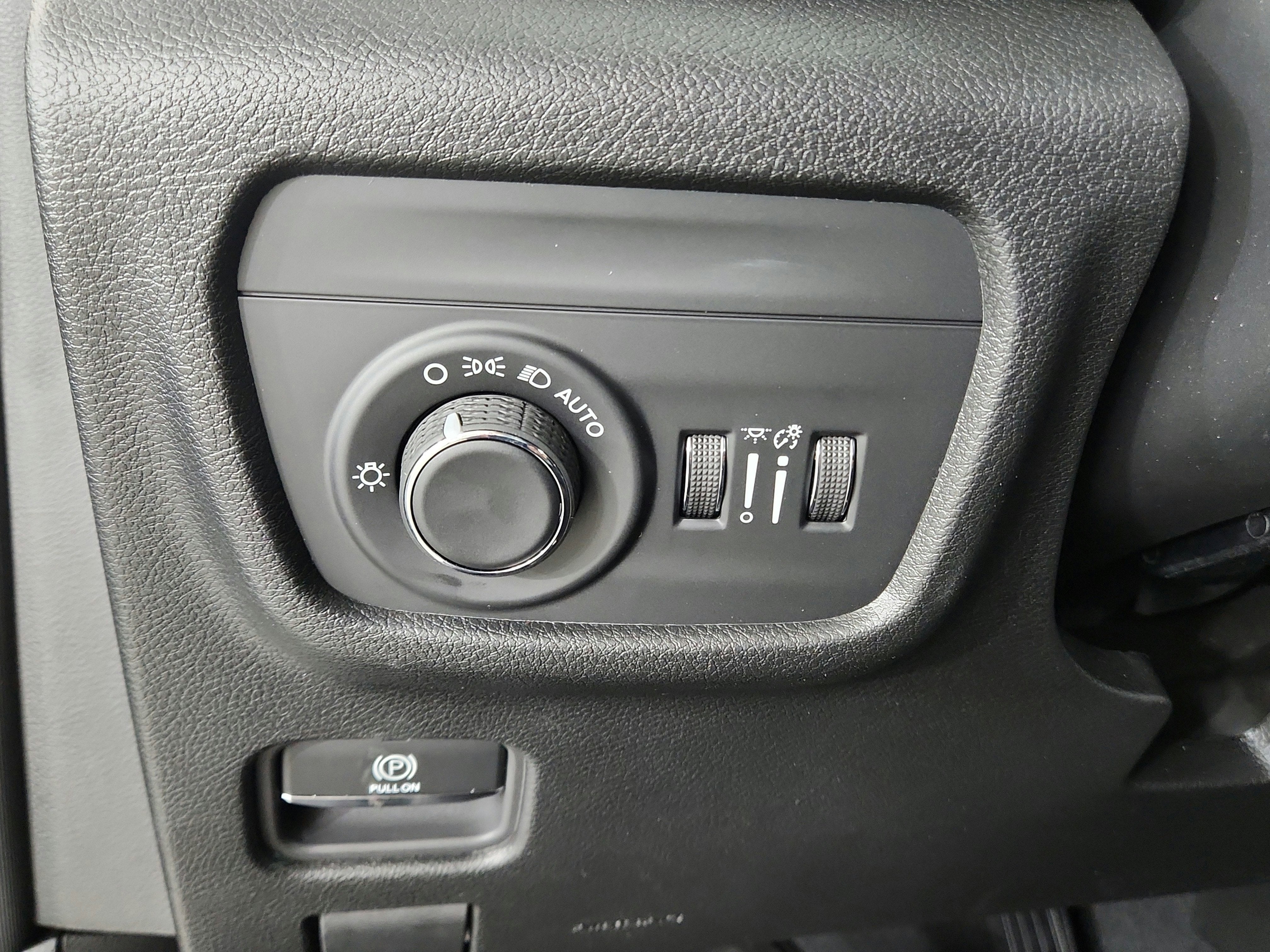 2026 Jeep Grand Cherokee JEEP GRAND CHEROKEE LAREDO 4X4