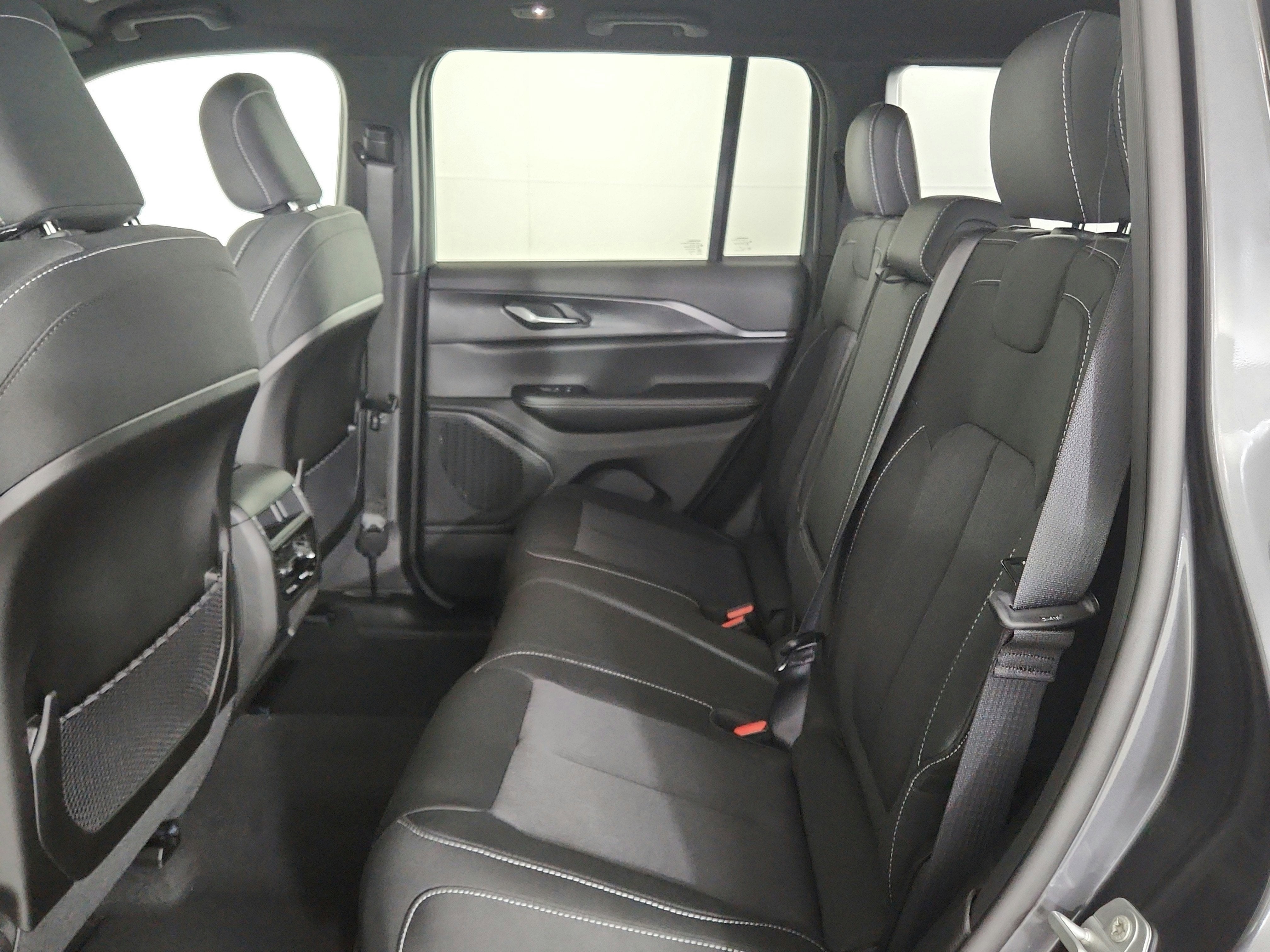 2026 Jeep Grand Cherokee JEEP GRAND CHEROKEE LAREDO 4X4