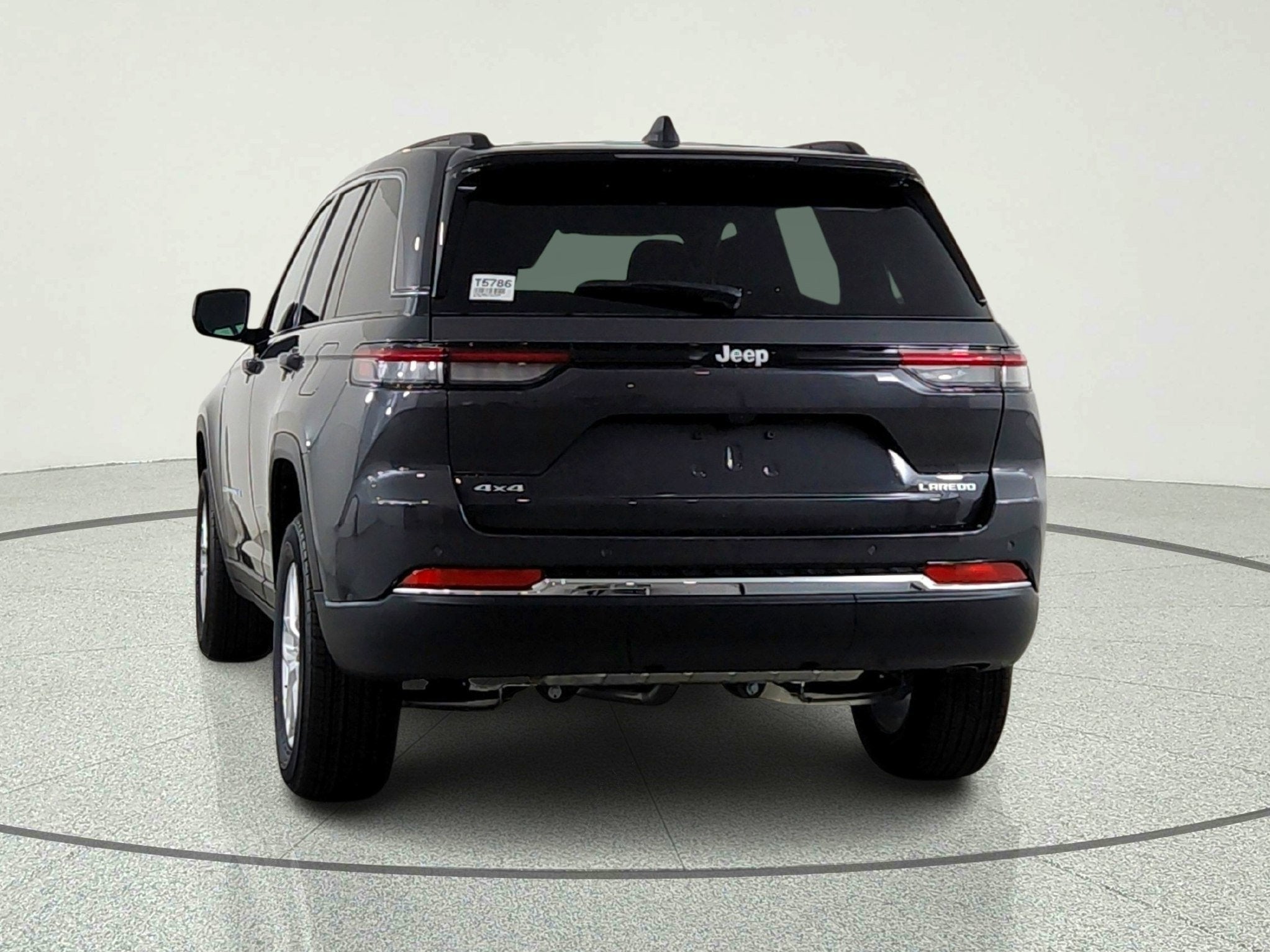 2026 Jeep Grand Cherokee JEEP GRAND CHEROKEE LAREDO 4X4