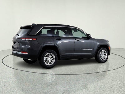 2026 Jeep Grand Cherokee JEEP GRAND CHEROKEE LAREDO 4X4