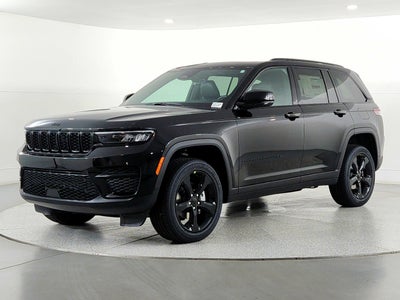 2025 Jeep Grand Cherokee JEEP GRAND CHEROKEE LAREDO 4X4