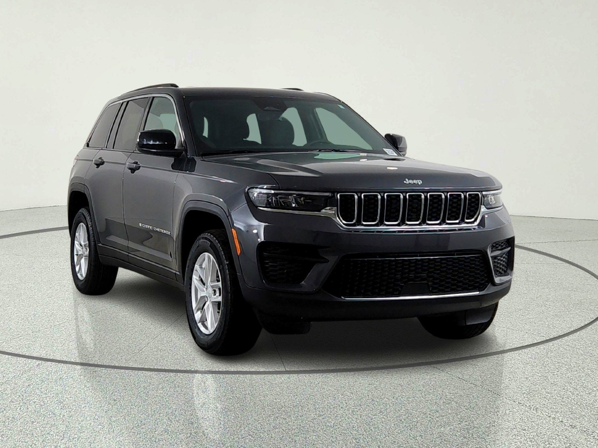 2026 Jeep Grand Cherokee JEEP GRAND CHEROKEE LAREDO 4X4