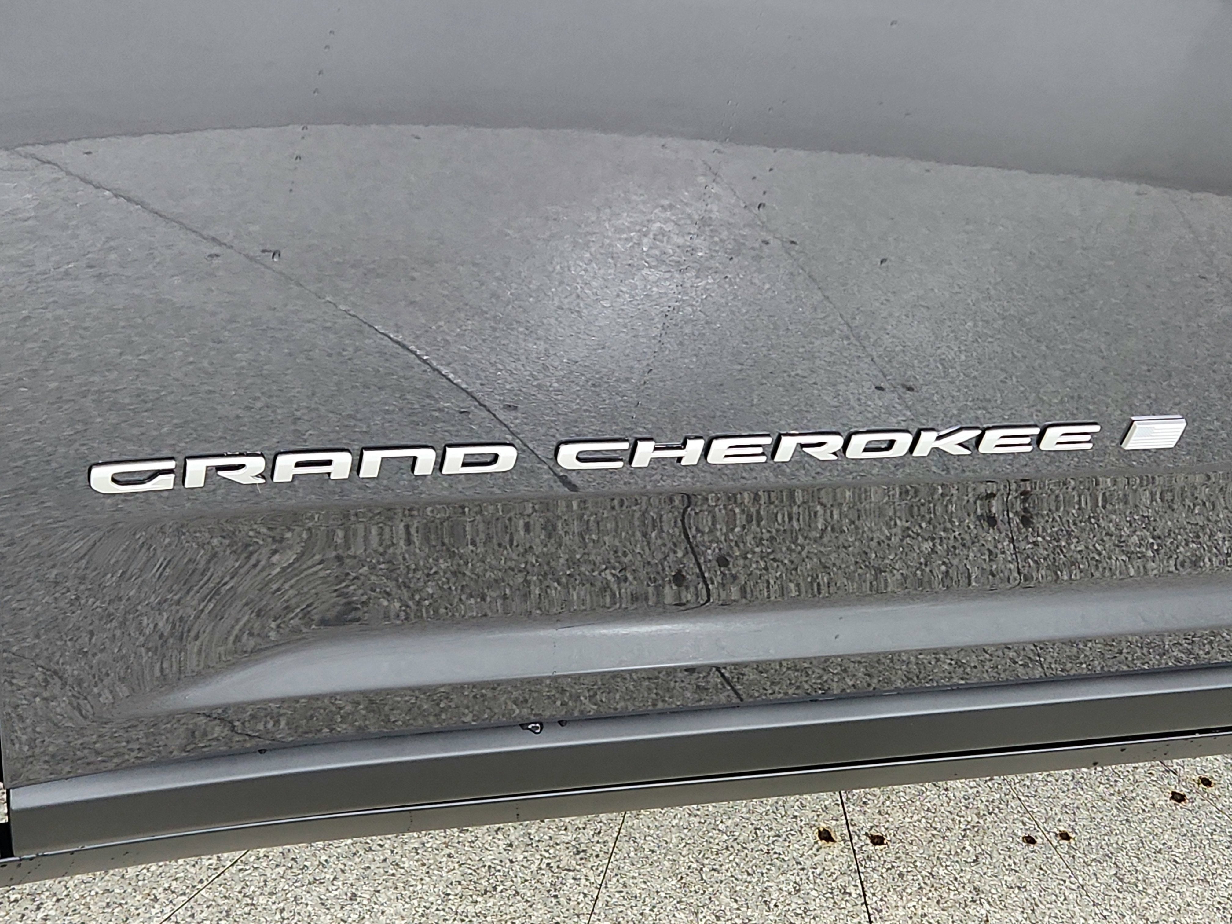 2026 Jeep Grand Cherokee JEEP GRAND CHEROKEE LAREDO 4X4