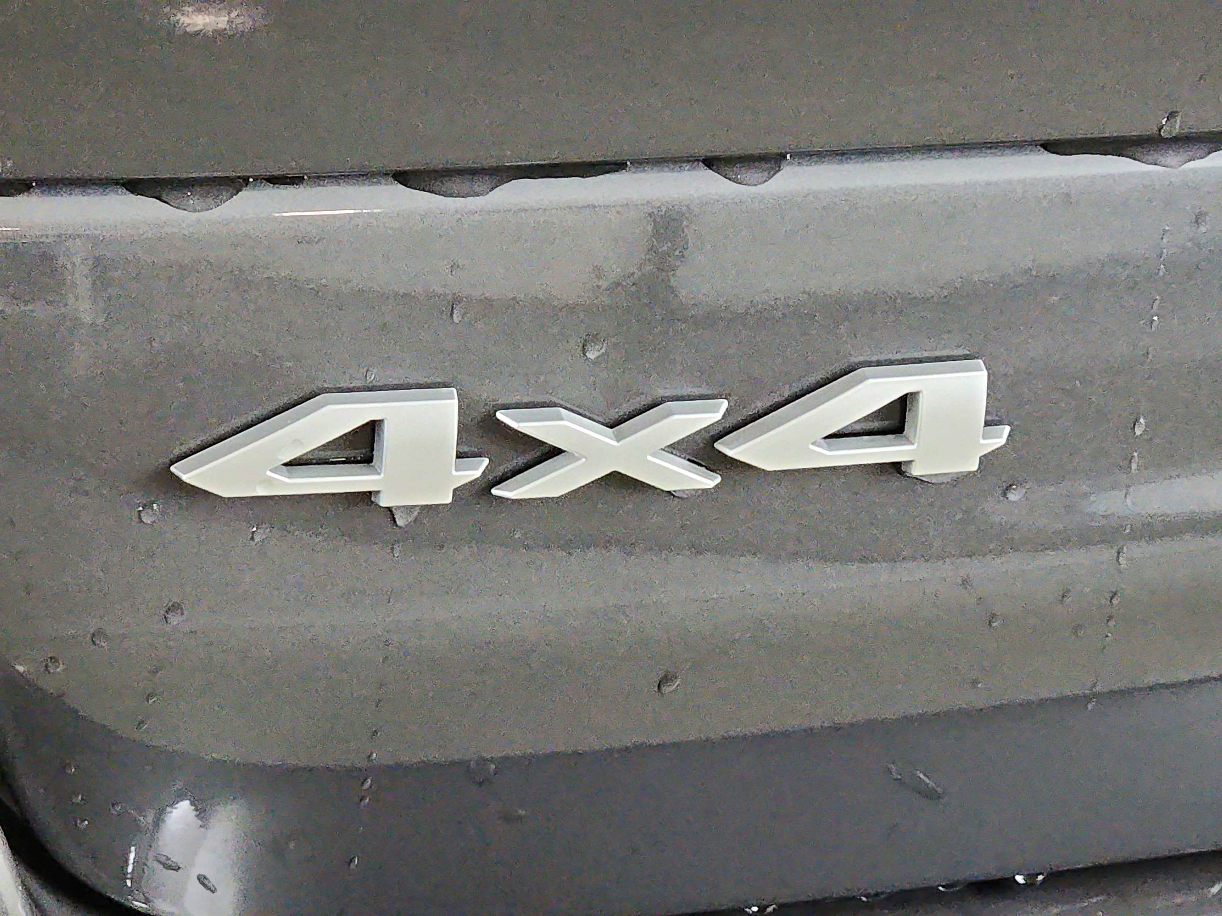 2026 Jeep Grand Cherokee JEEP GRAND CHEROKEE LAREDO 4X4