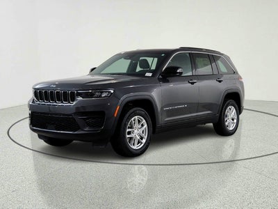 2026 Jeep Grand Cherokee JEEP GRAND CHEROKEE LAREDO 4X4
