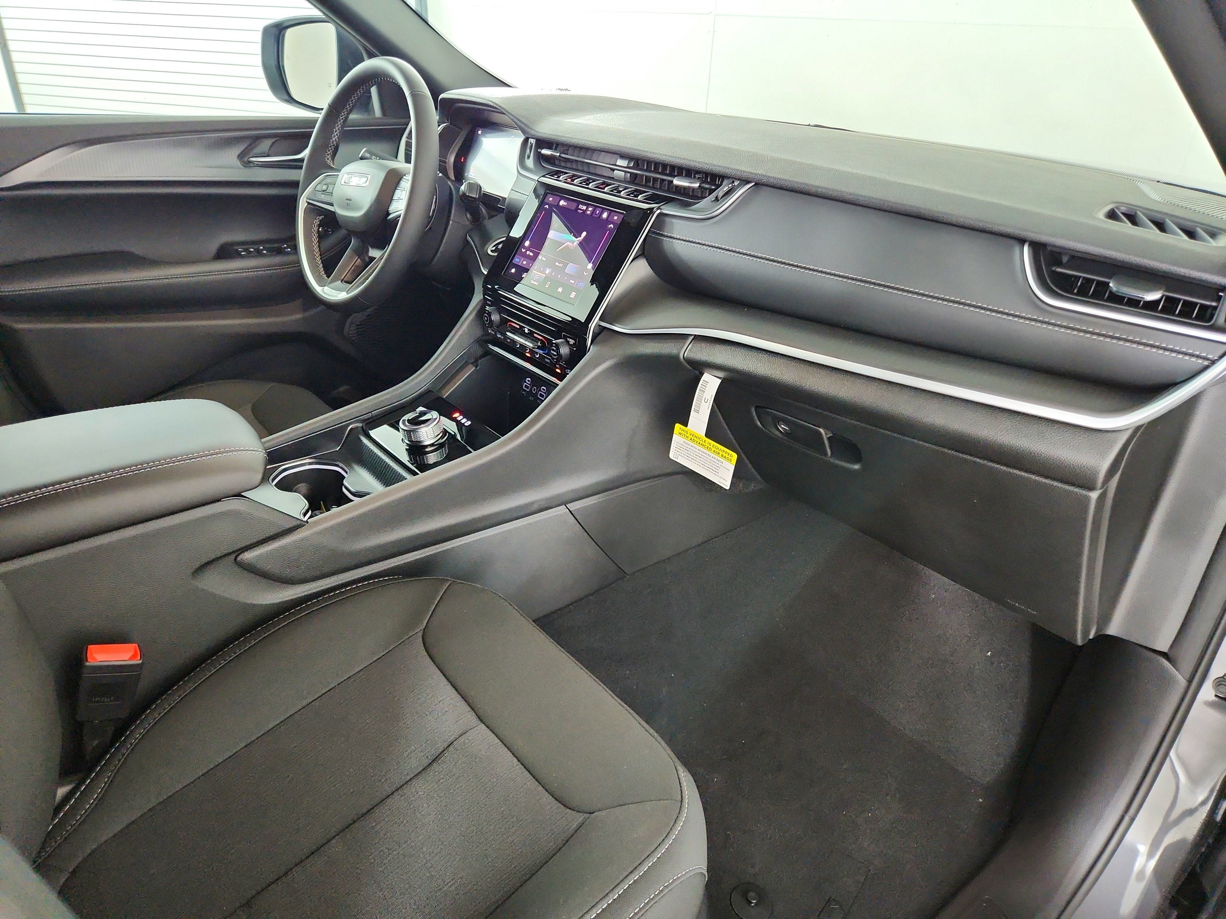2026 Jeep Grand Cherokee JEEP GRAND CHEROKEE LAREDO 4X4