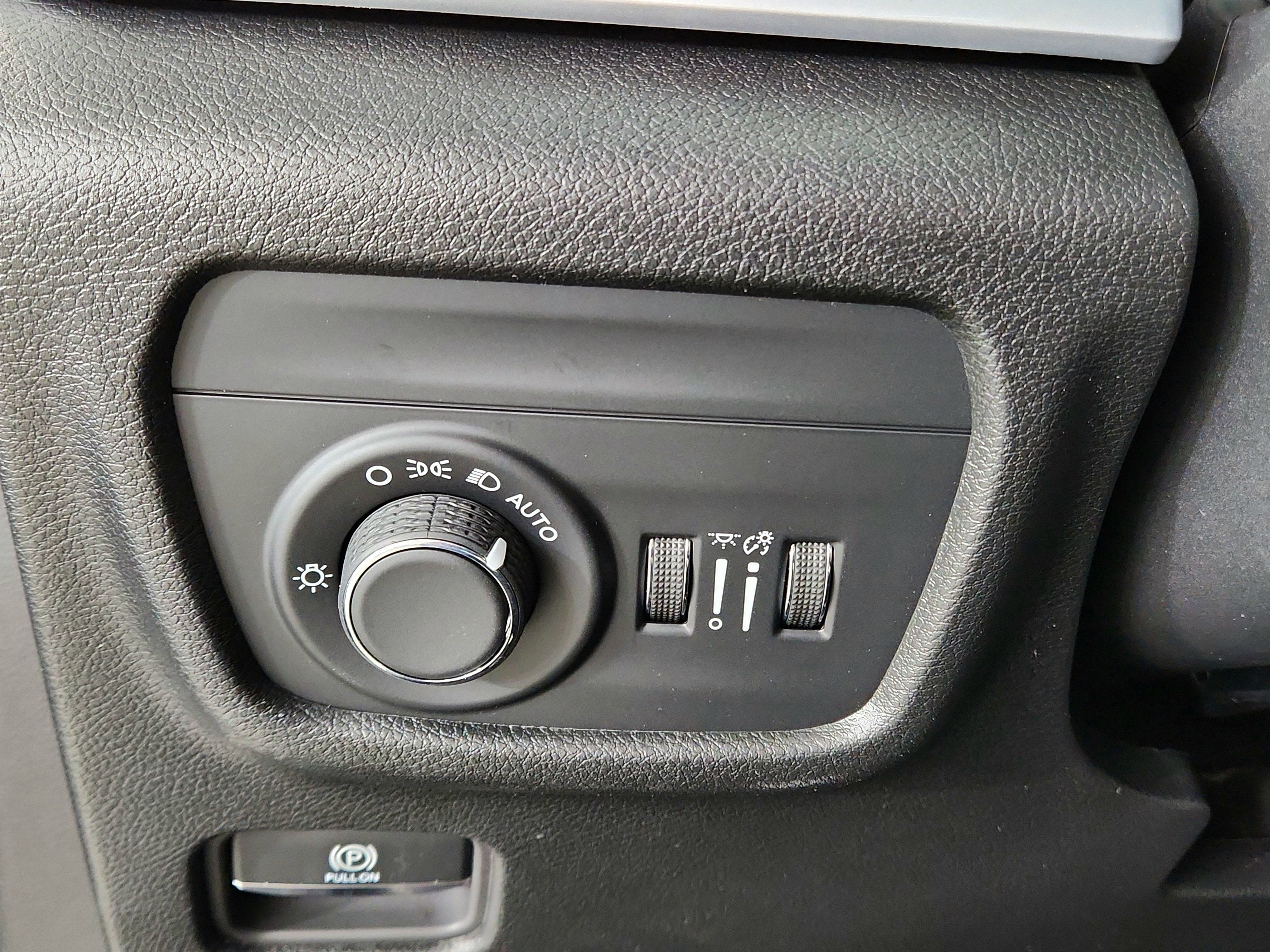 2026 Jeep Grand Cherokee JEEP GRAND CHEROKEE LAREDO 4X4