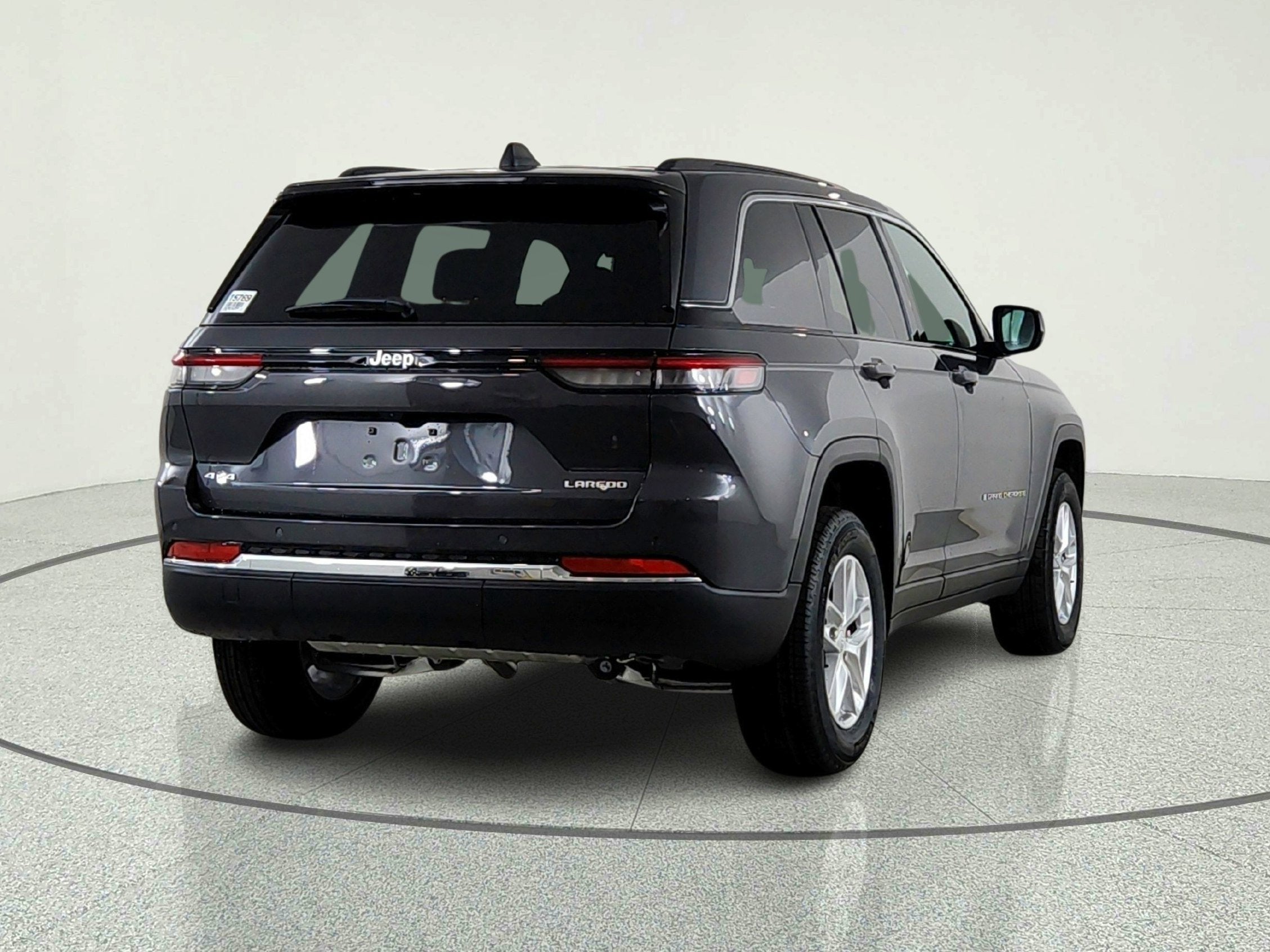 2026 Jeep Grand Cherokee JEEP GRAND CHEROKEE LAREDO 4X4