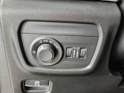 2025 Jeep Grand Cherokee JEEP GRAND CHEROKEE LAREDO 4X4