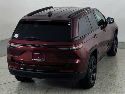 2025 Jeep Grand Cherokee JEEP GRAND CHEROKEE LAREDO 4X4