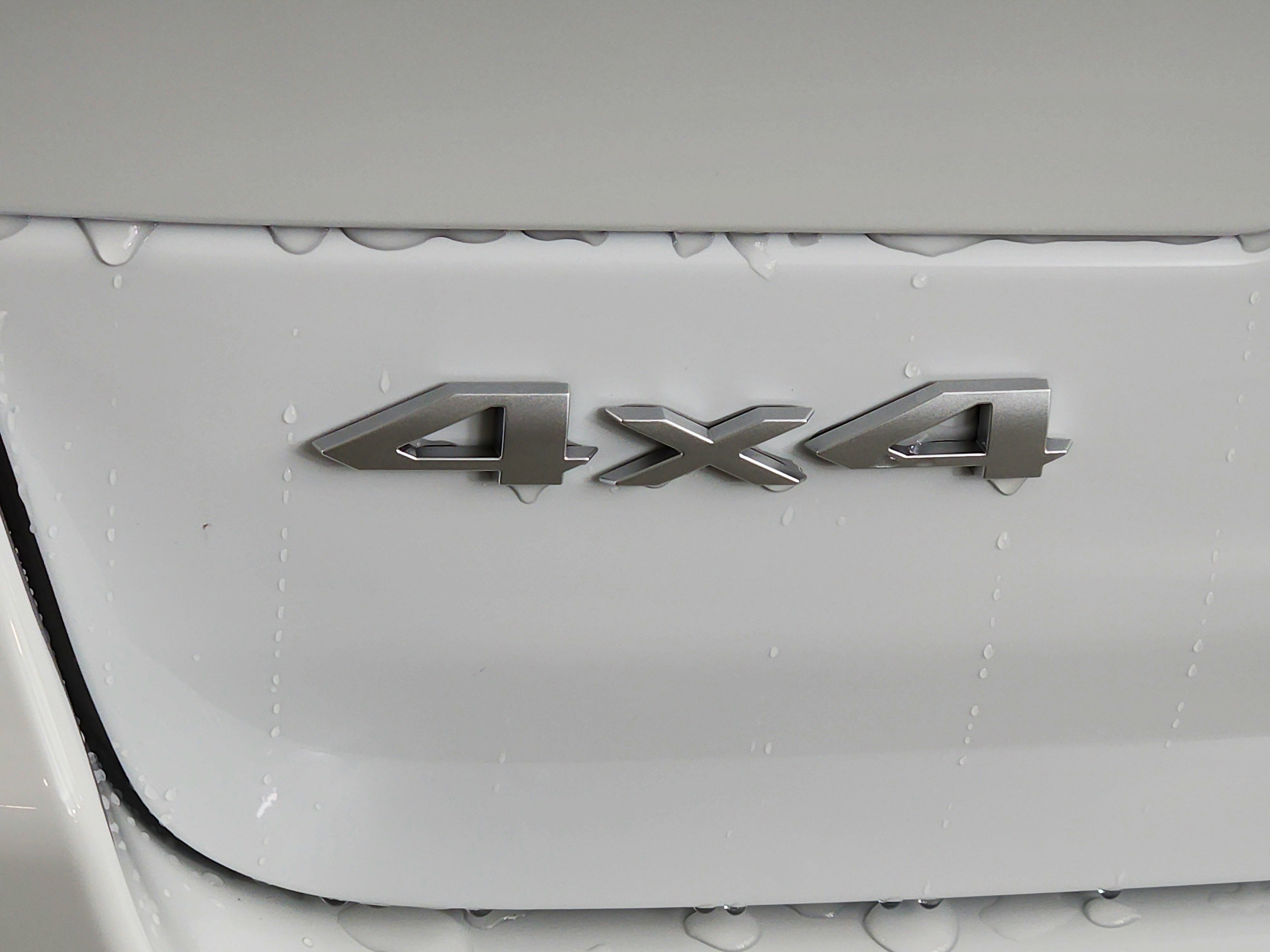 2026 Jeep Grand Cherokee JEEP GRAND CHEROKEE LAREDO 4X4