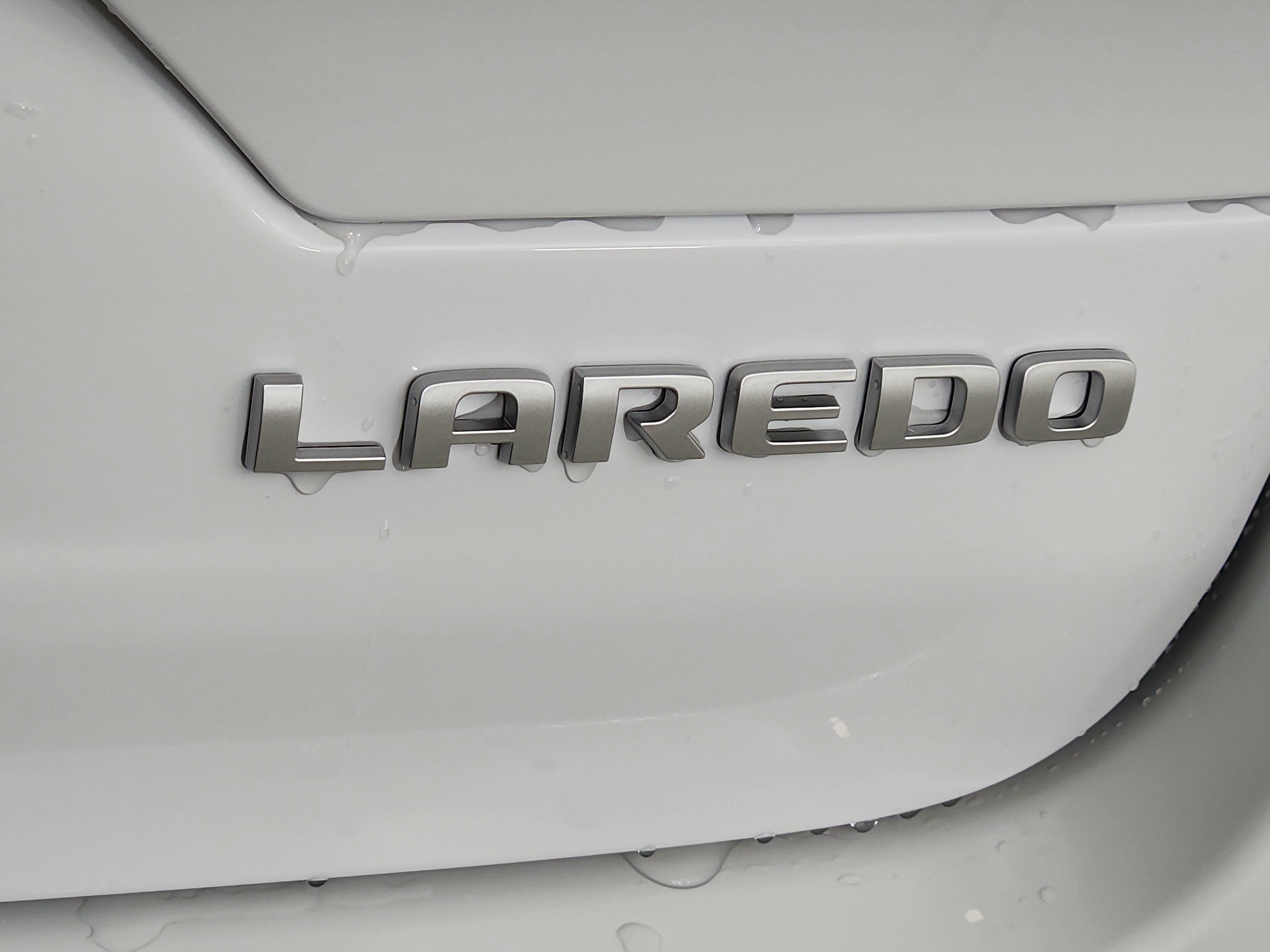 2026 Jeep Grand Cherokee JEEP GRAND CHEROKEE LAREDO 4X4