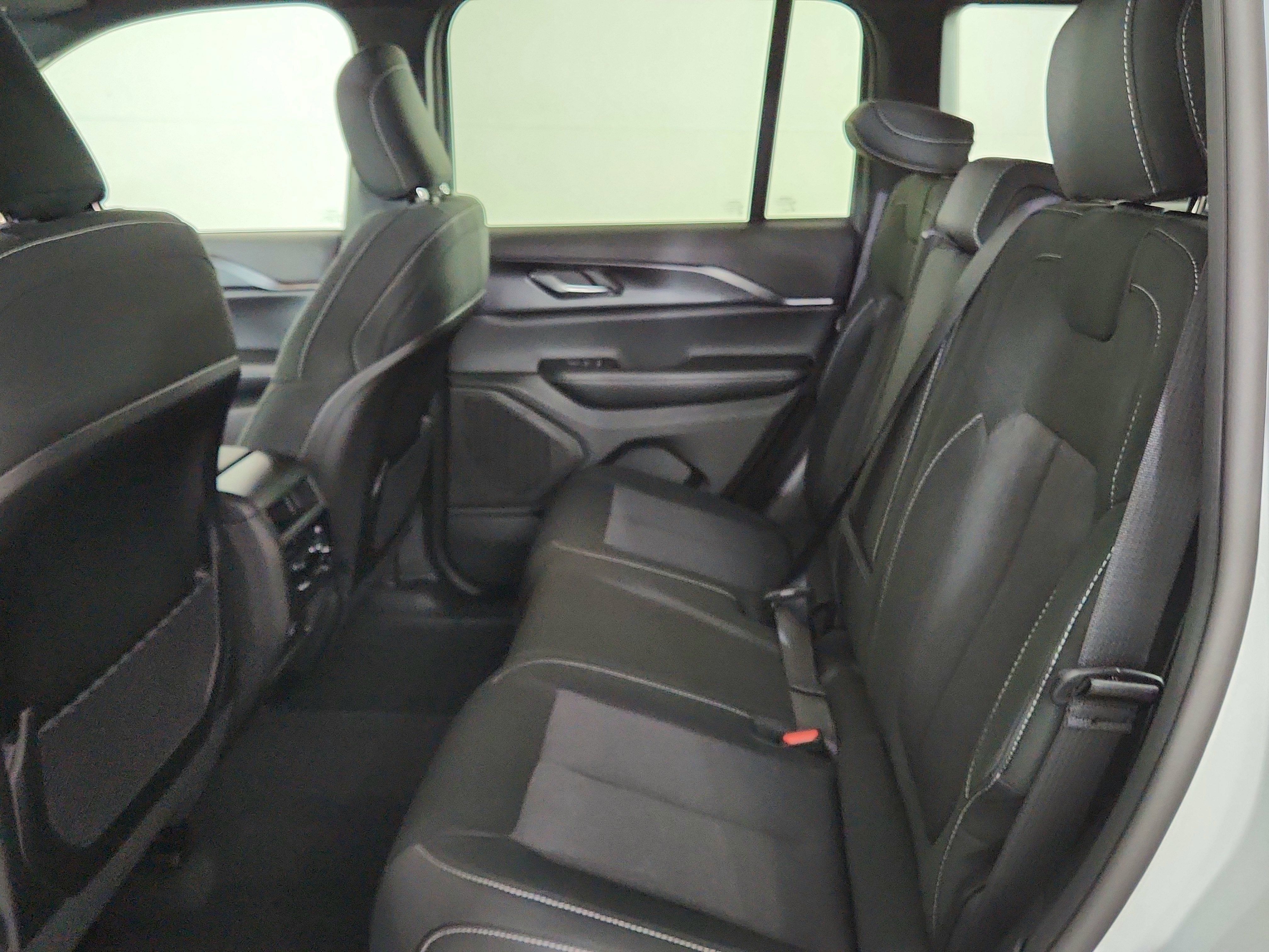 2026 Jeep Grand Cherokee JEEP GRAND CHEROKEE LAREDO 4X4