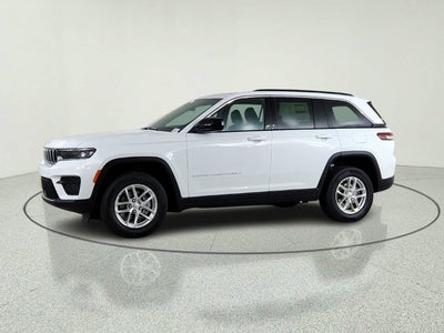 2026 Jeep Grand Cherokee JEEP GRAND CHEROKEE LAREDO 4X4