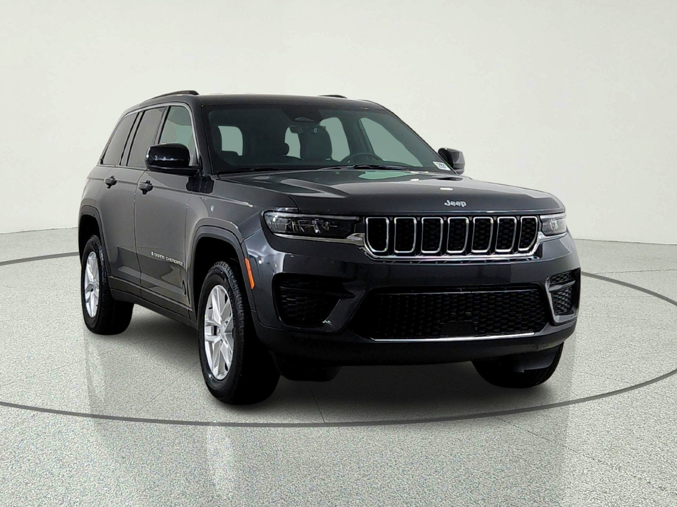 2026 Jeep Grand Cherokee JEEP GRAND CHEROKEE LAREDO 4X4