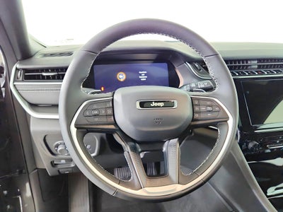 2025 Jeep Grand Cherokee JEEP GRAND CHEROKEE LAREDO 4X4