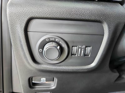 2025 Jeep Grand Cherokee JEEP GRAND CHEROKEE LAREDO 4X4