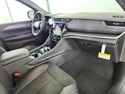 2025 Jeep Grand Cherokee JEEP GRAND CHEROKEE LAREDO 4X4