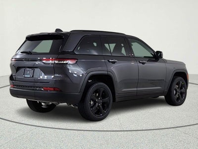 2025 Jeep Grand Cherokee JEEP GRAND CHEROKEE LAREDO 4X4