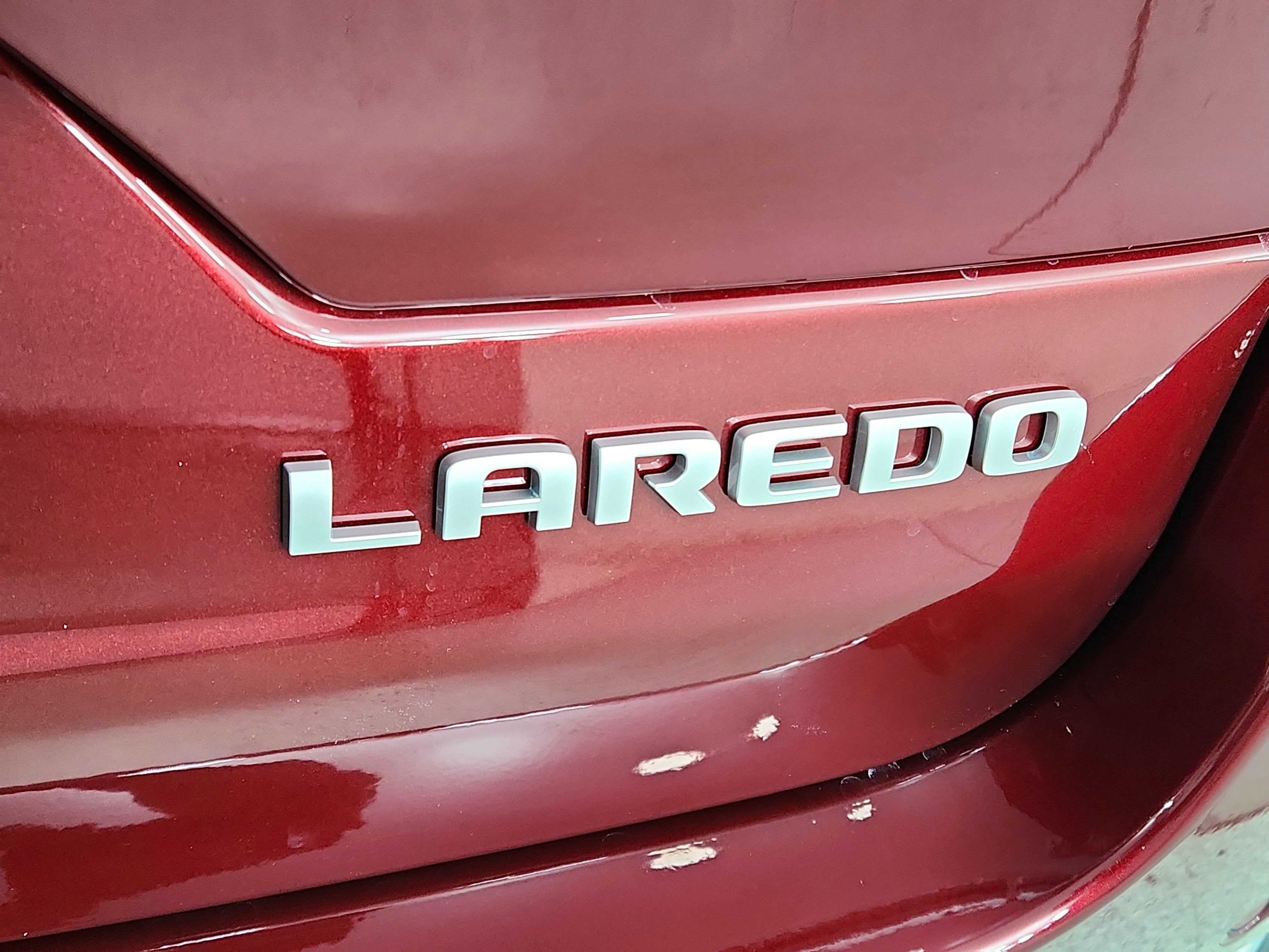 2025 Jeep Grand Cherokee JEEP GRAND CHEROKEE LAREDO 4X4