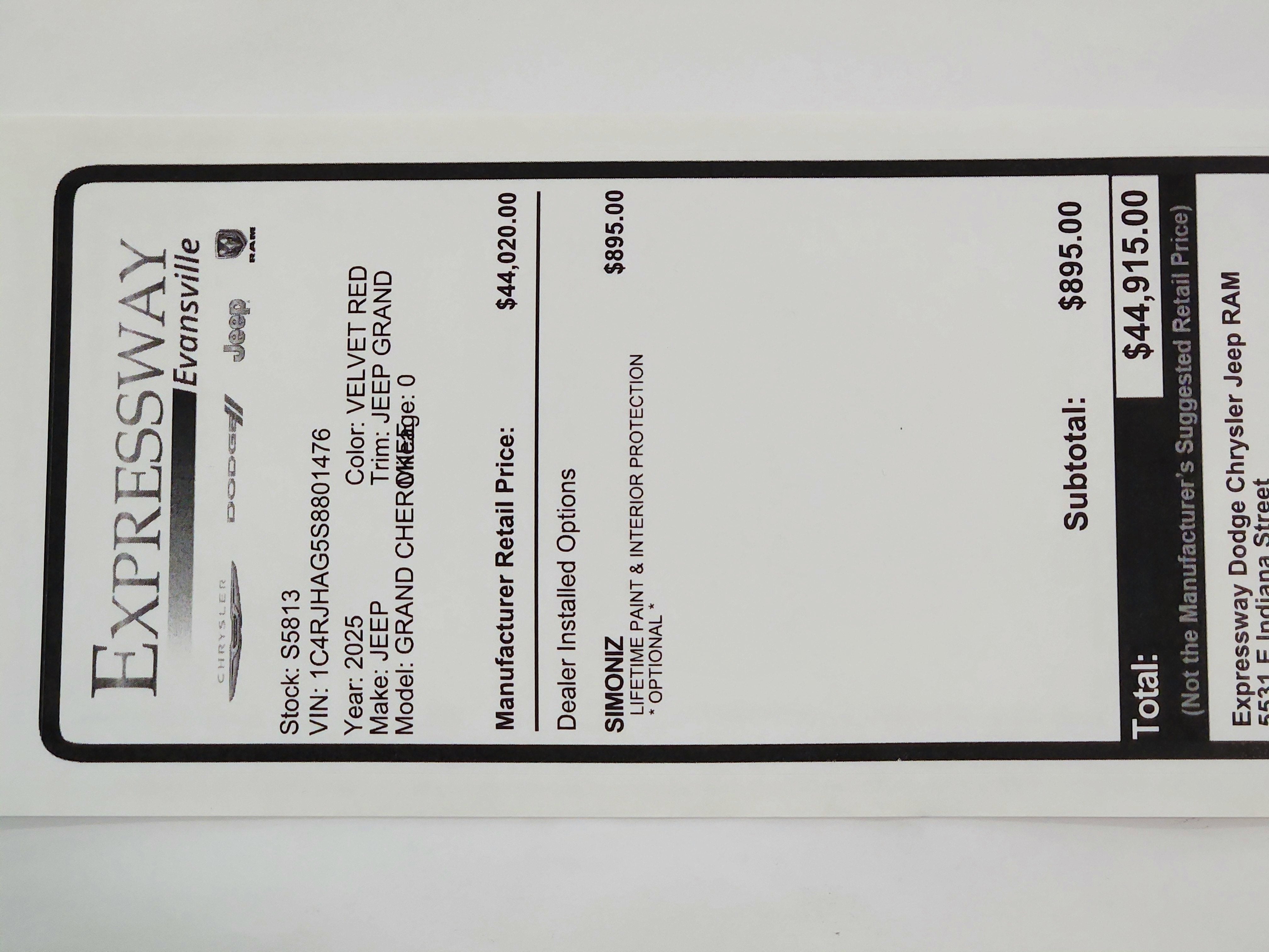 2025 Jeep Grand Cherokee JEEP GRAND CHEROKEE LAREDO 4X4