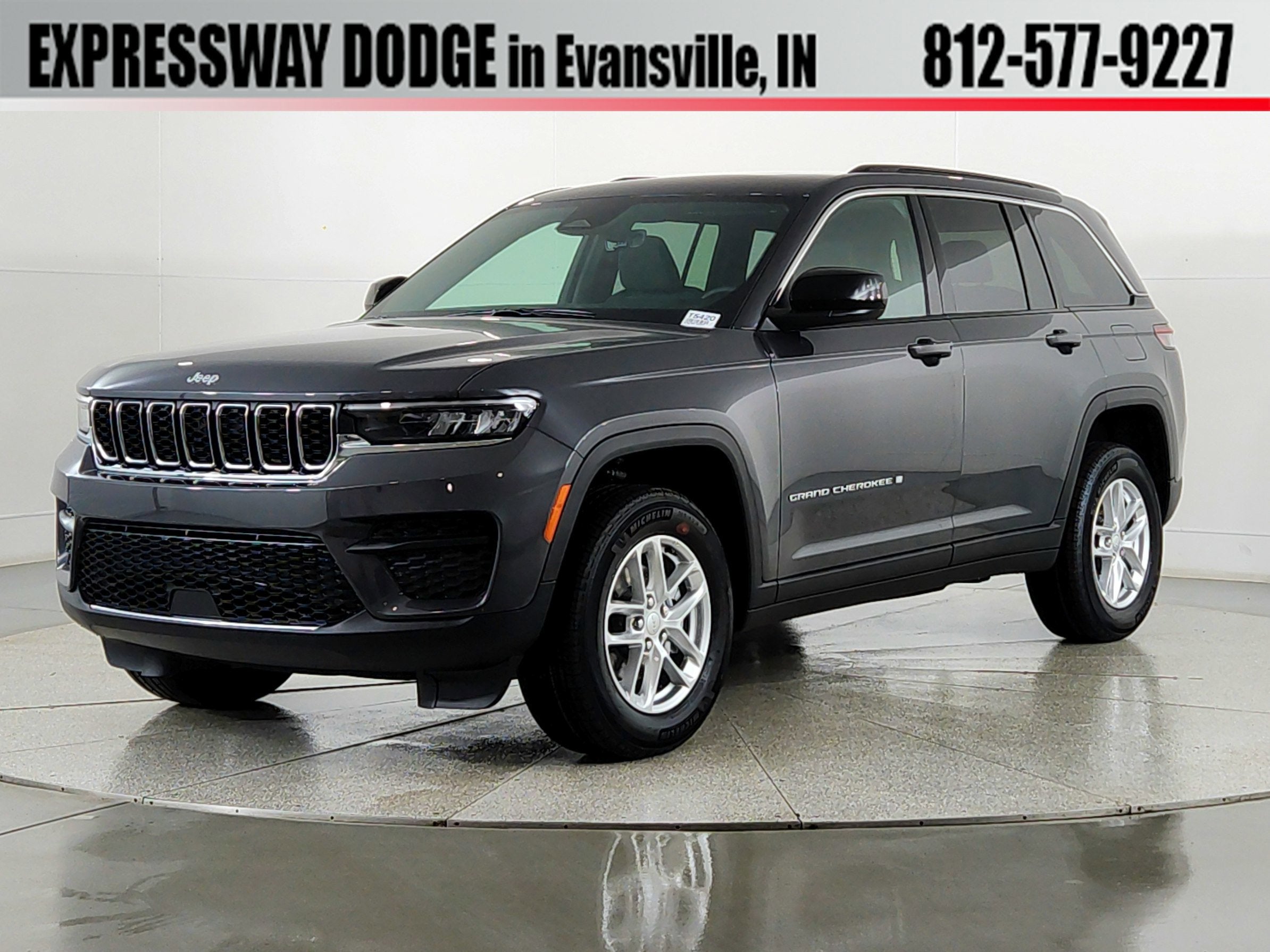 2026 Jeep Grand Cherokee JEEP GRAND CHEROKEE LAREDO 4X4