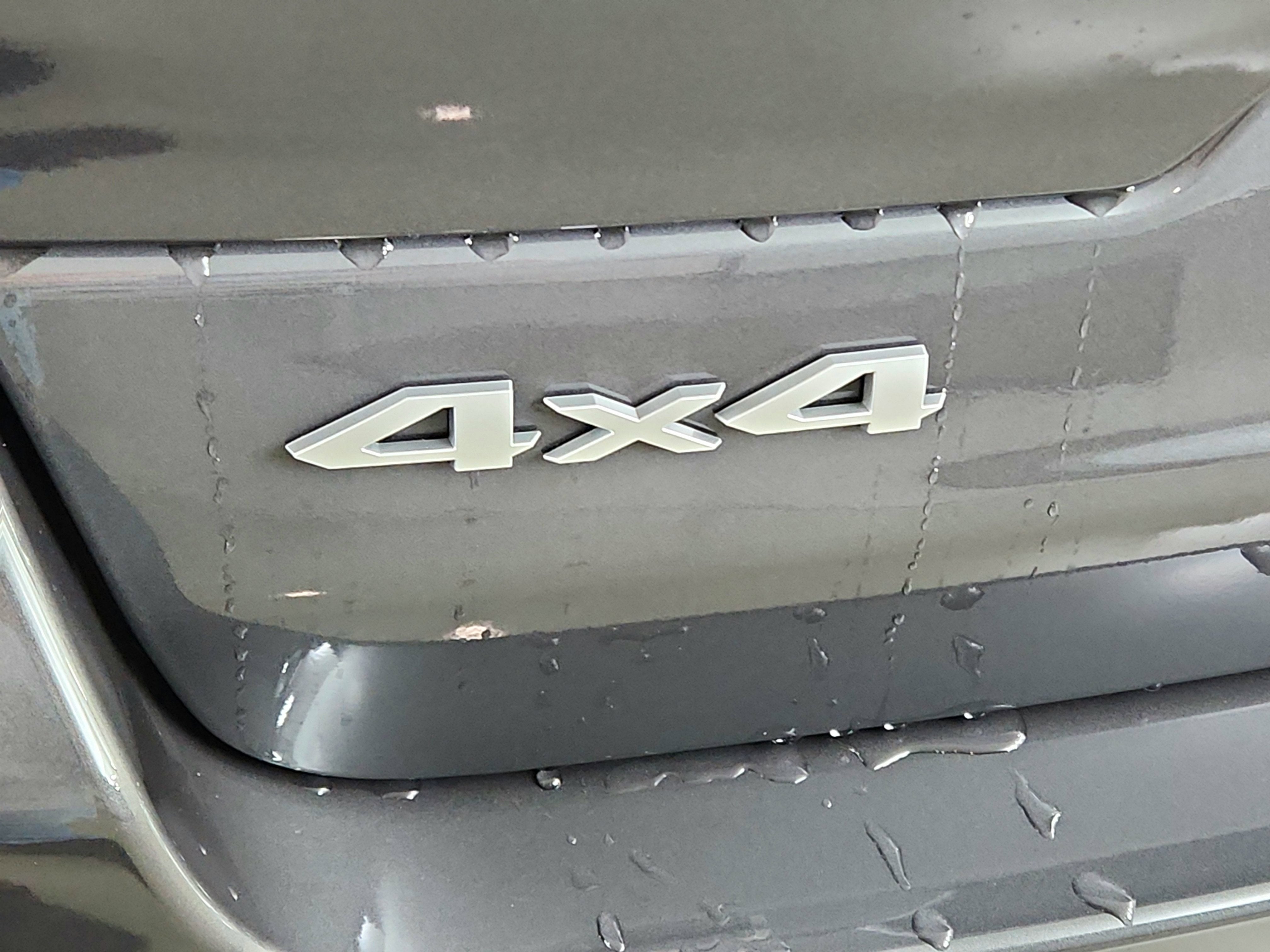 2026 Jeep Grand Cherokee JEEP GRAND CHEROKEE LAREDO 4X4