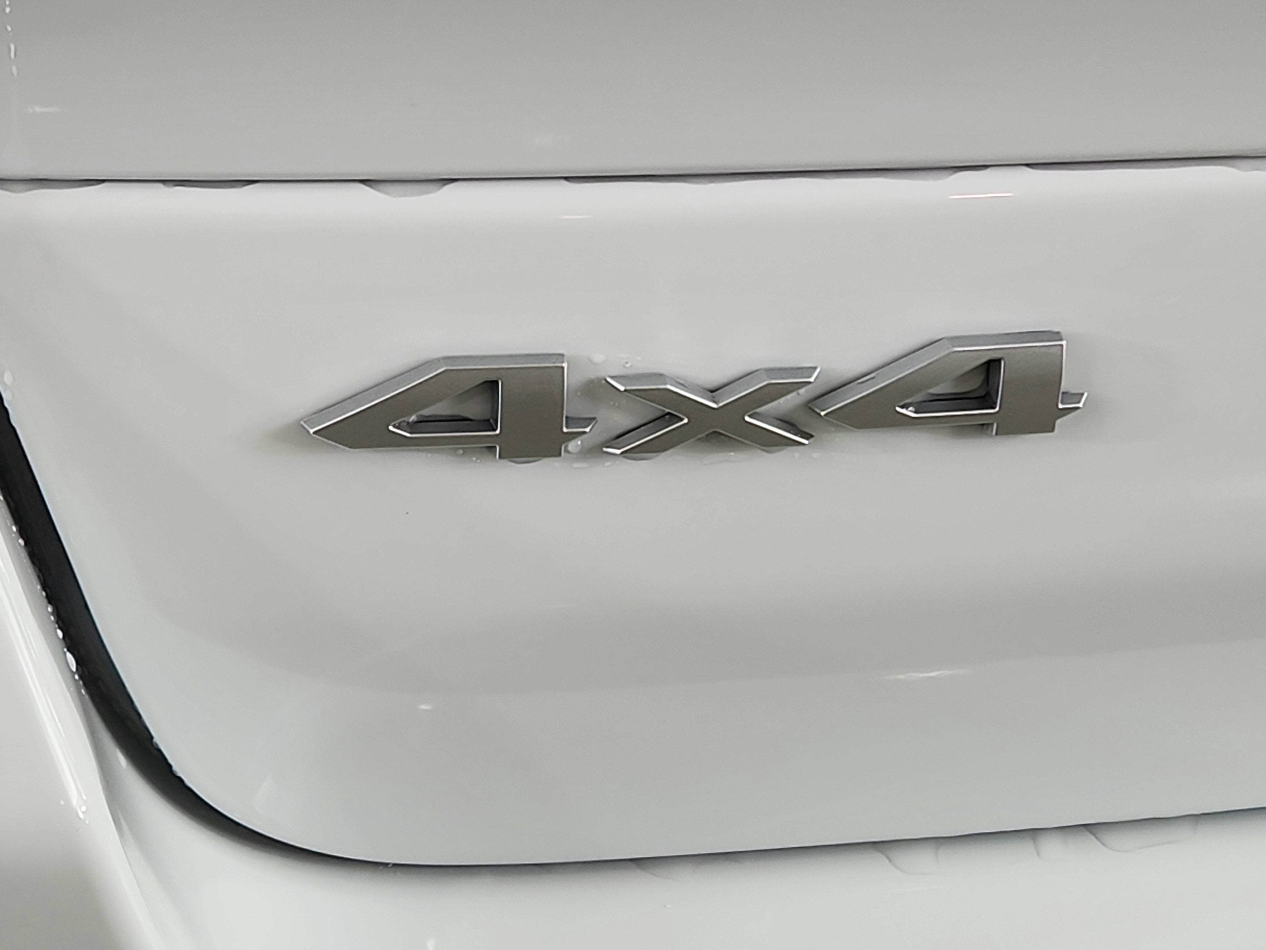 2026 Jeep Grand Cherokee JEEP GRAND CHEROKEE LAREDO 4X4