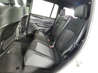 2026 Jeep Grand Cherokee JEEP GRAND CHEROKEE LAREDO 4X4